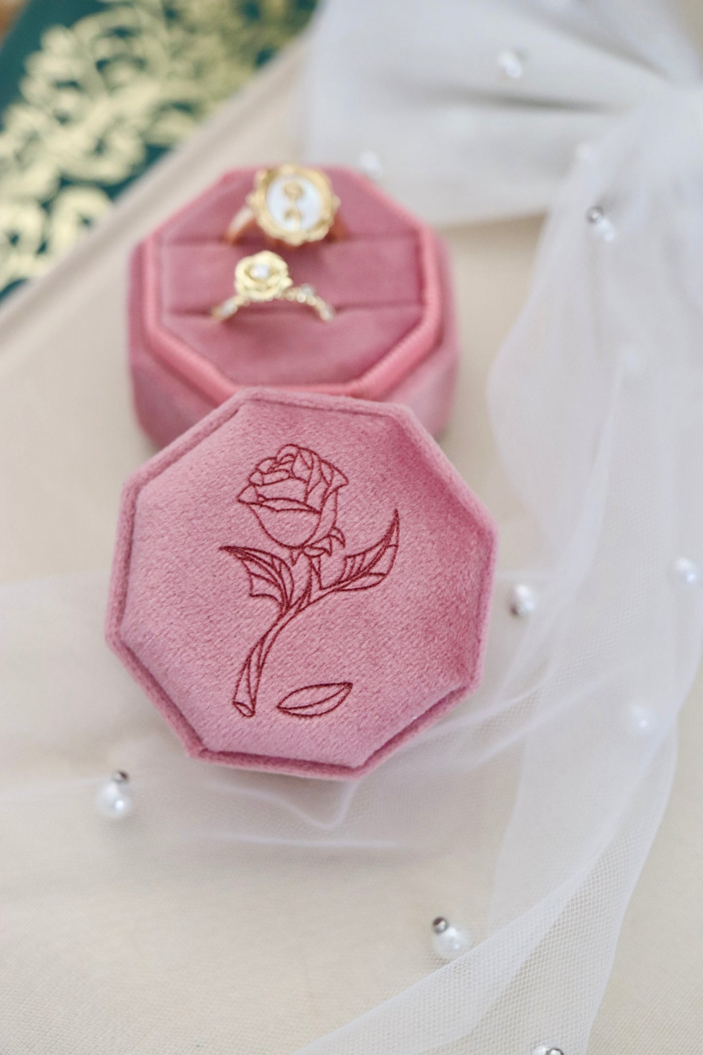 ENCHANTED ROSE RING BOX