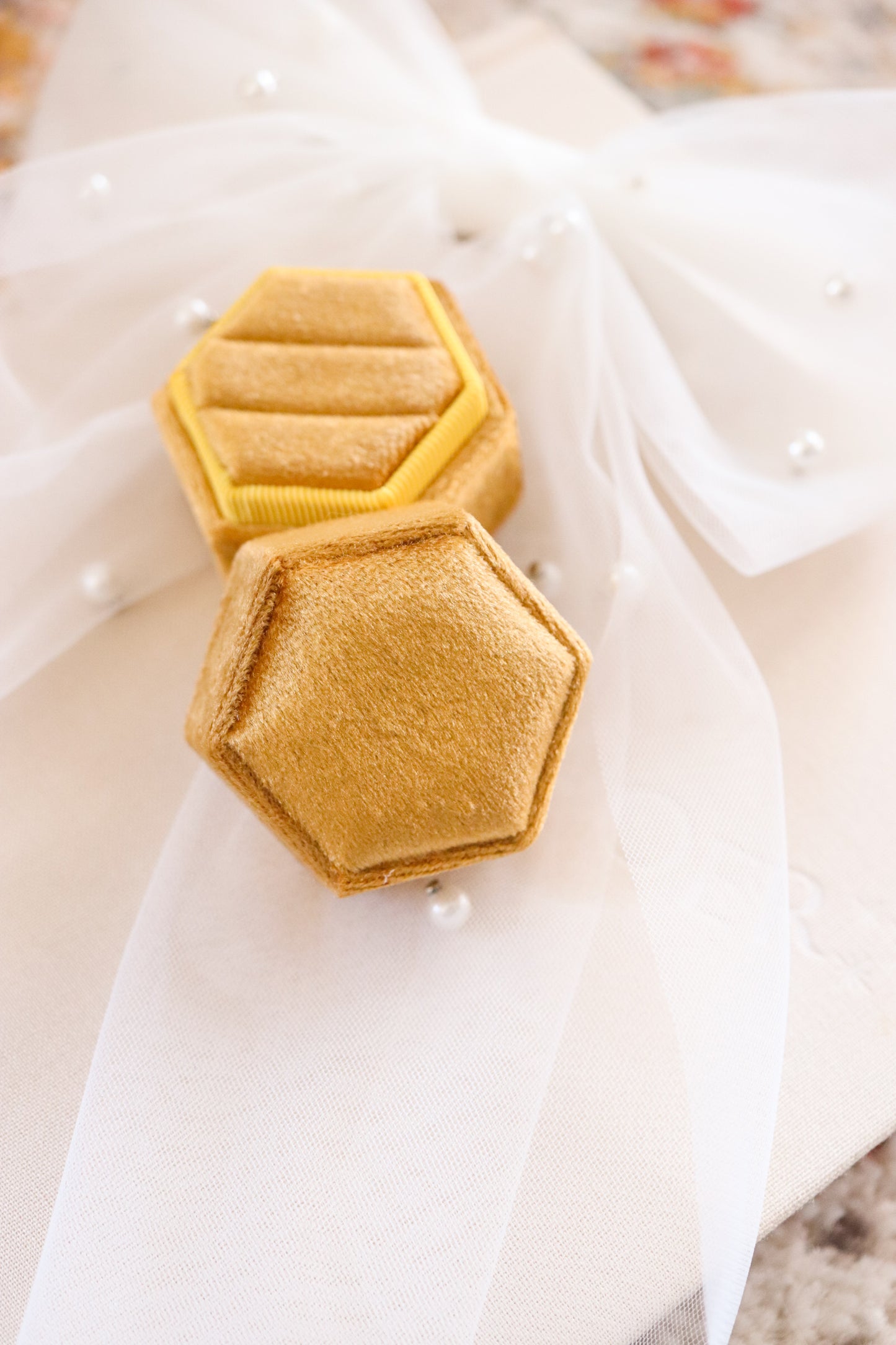 MINI GOLD RING BOX