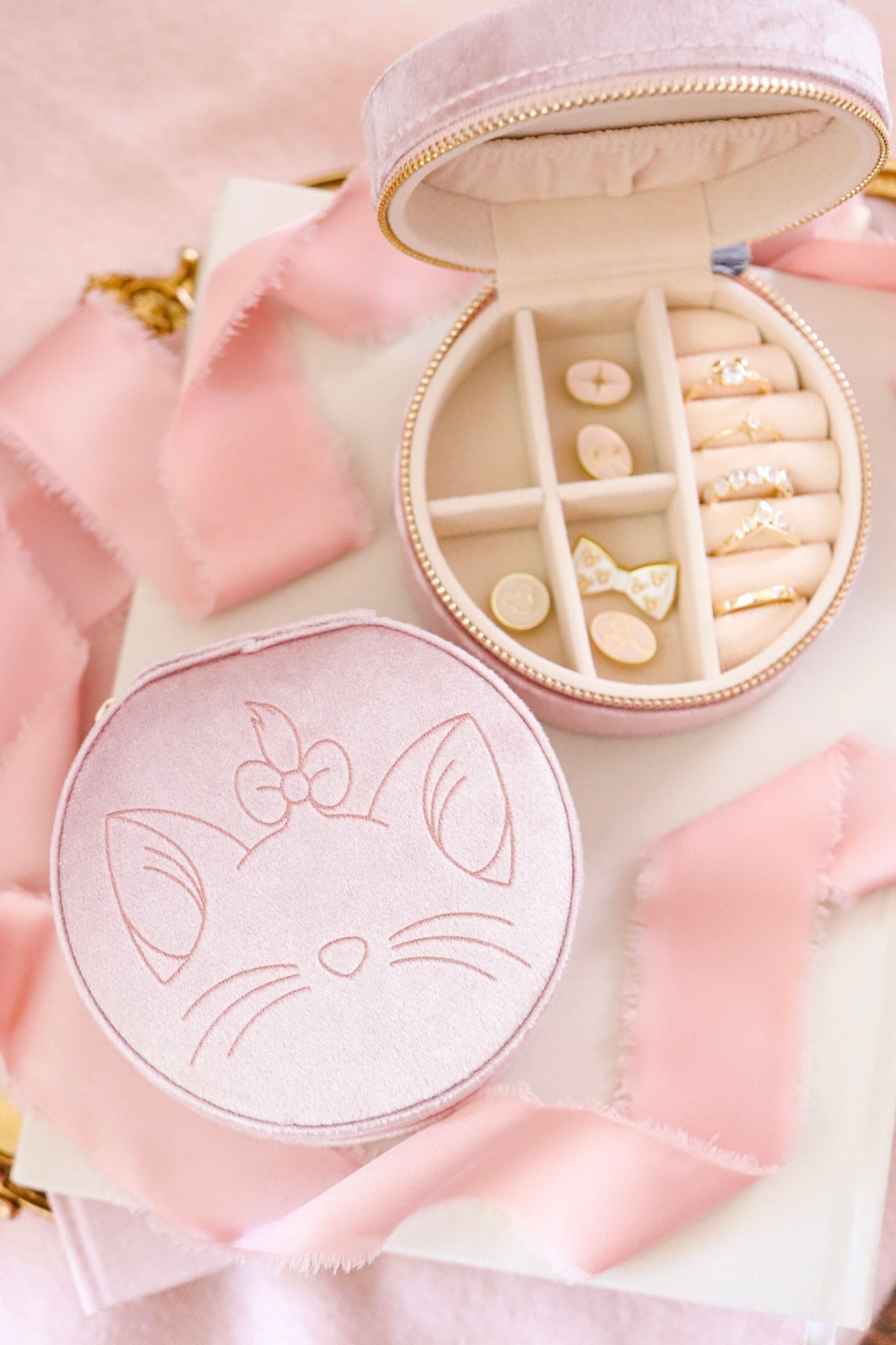 MISS KITTEN JEWELRY CASE