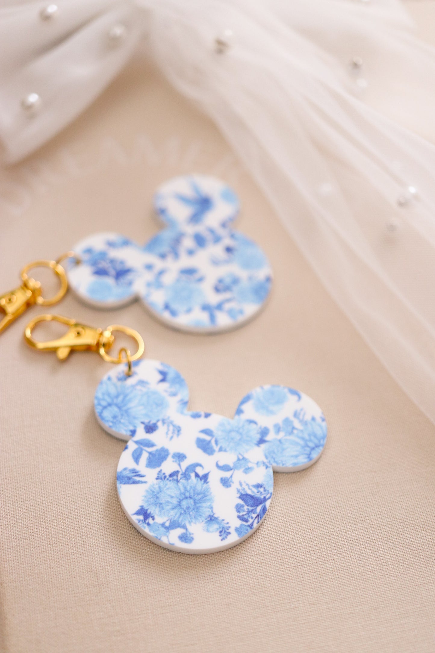 BLUE & WHITE FLORAL MOUSE BAG CHARM/ KEYCHAIN
