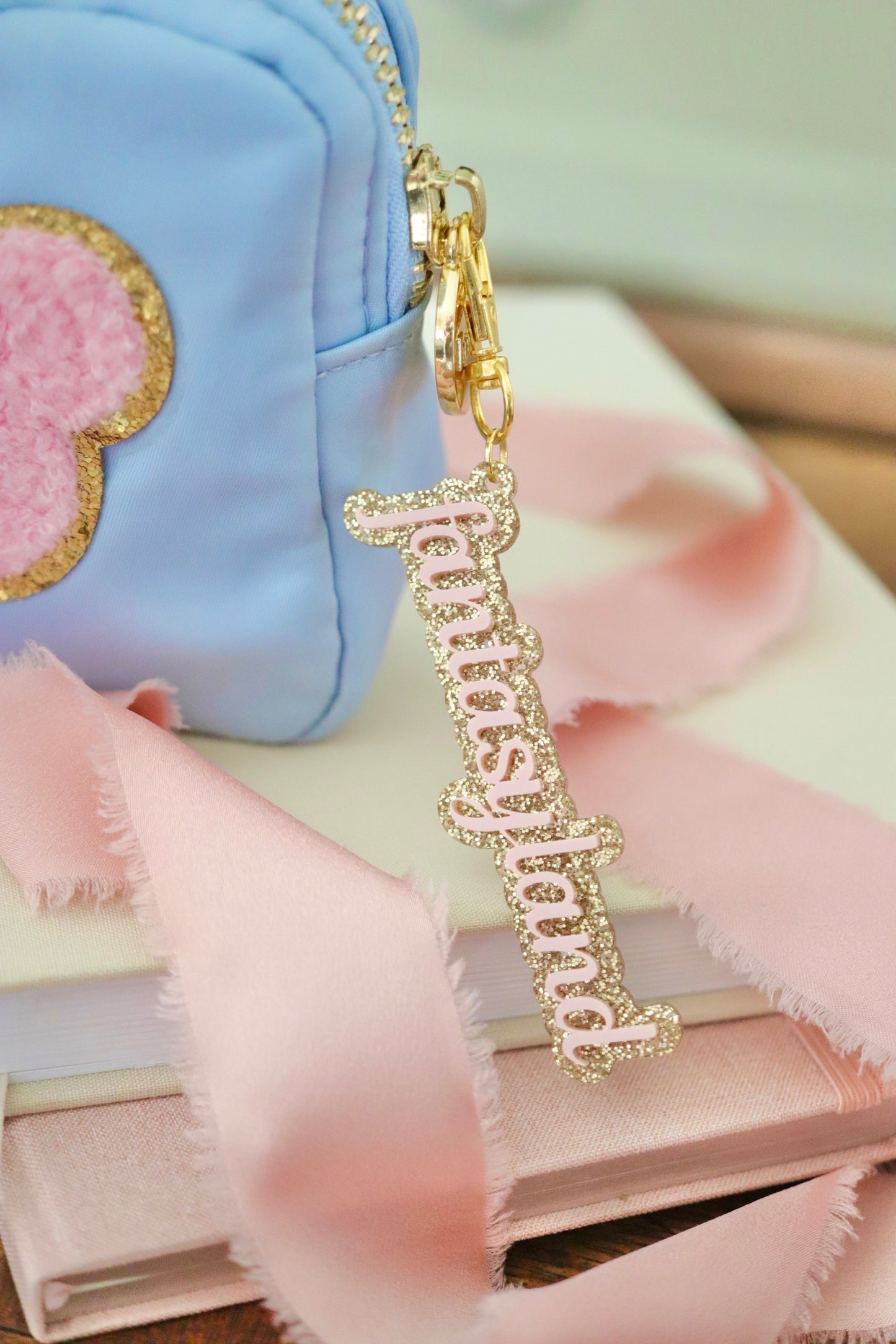 FANTASYLAND BAG CHARM/ KEYCHAIN