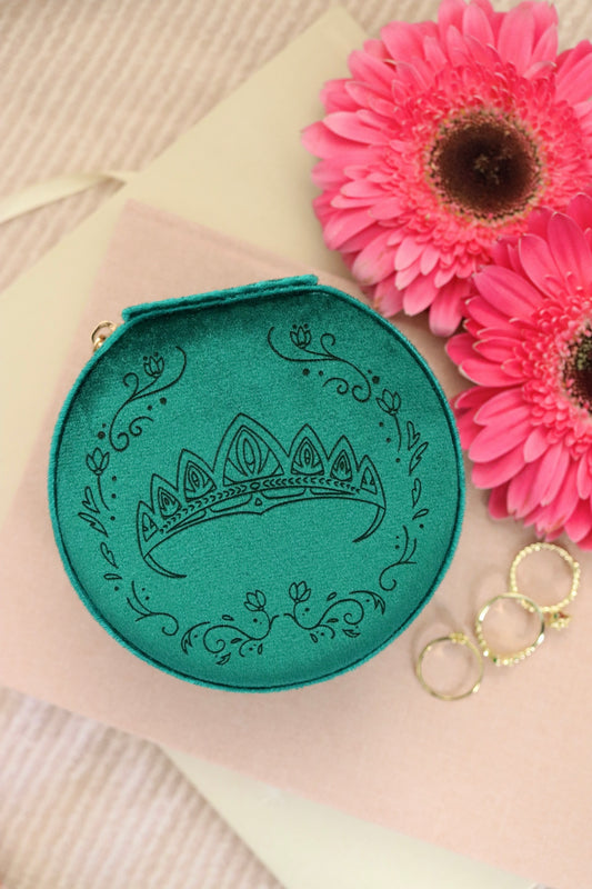 QUEEN OF NORWAY VELVET JEWELRY CASE