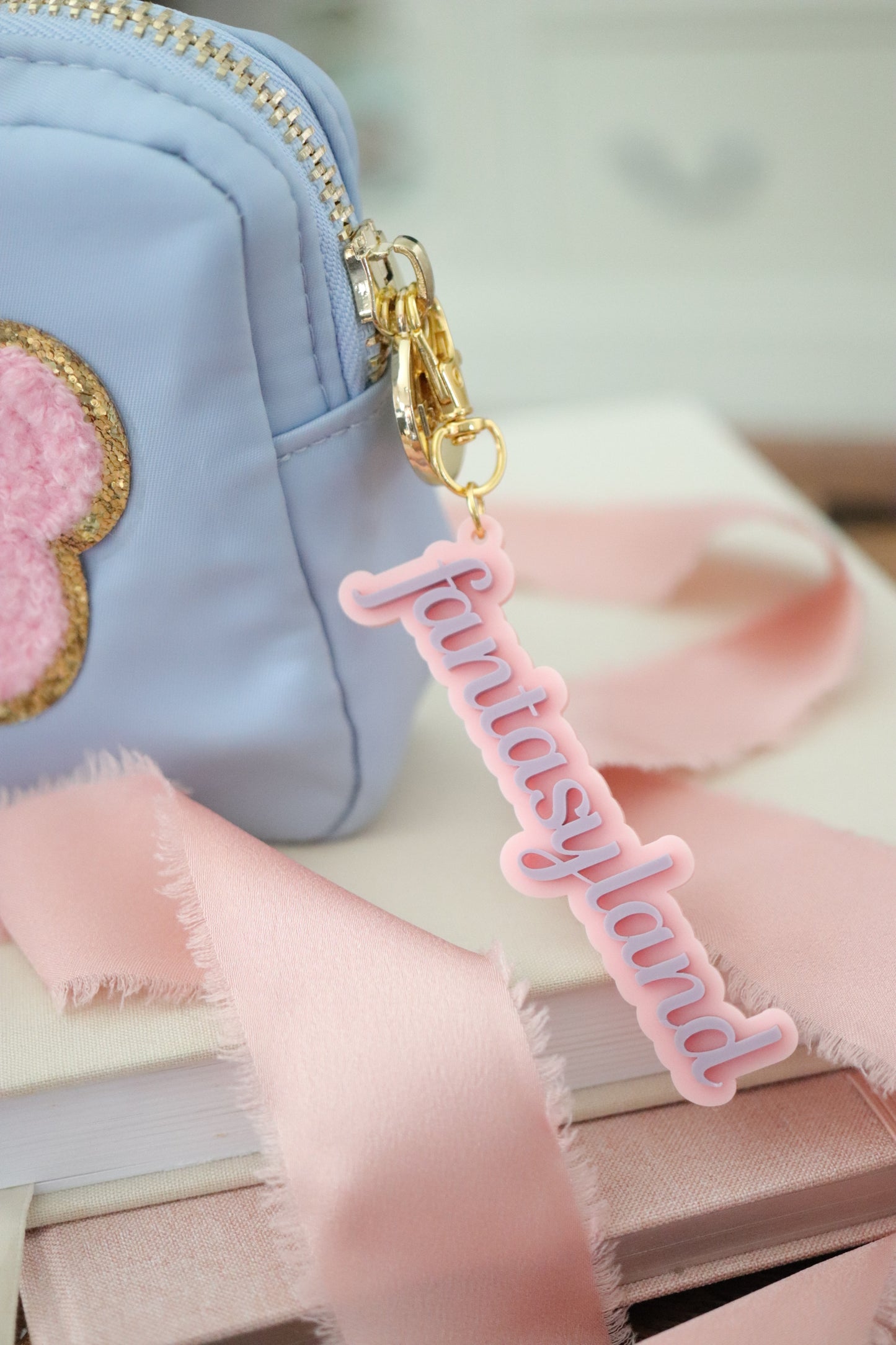 FANTASYLAND BAG CHARM/ KEYCHAIN