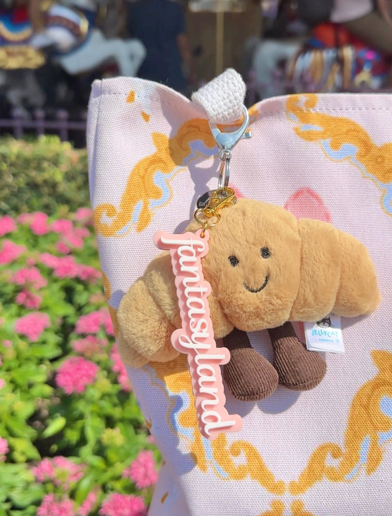 FANTASYLAND BAG CHARM/ KEYCHAIN