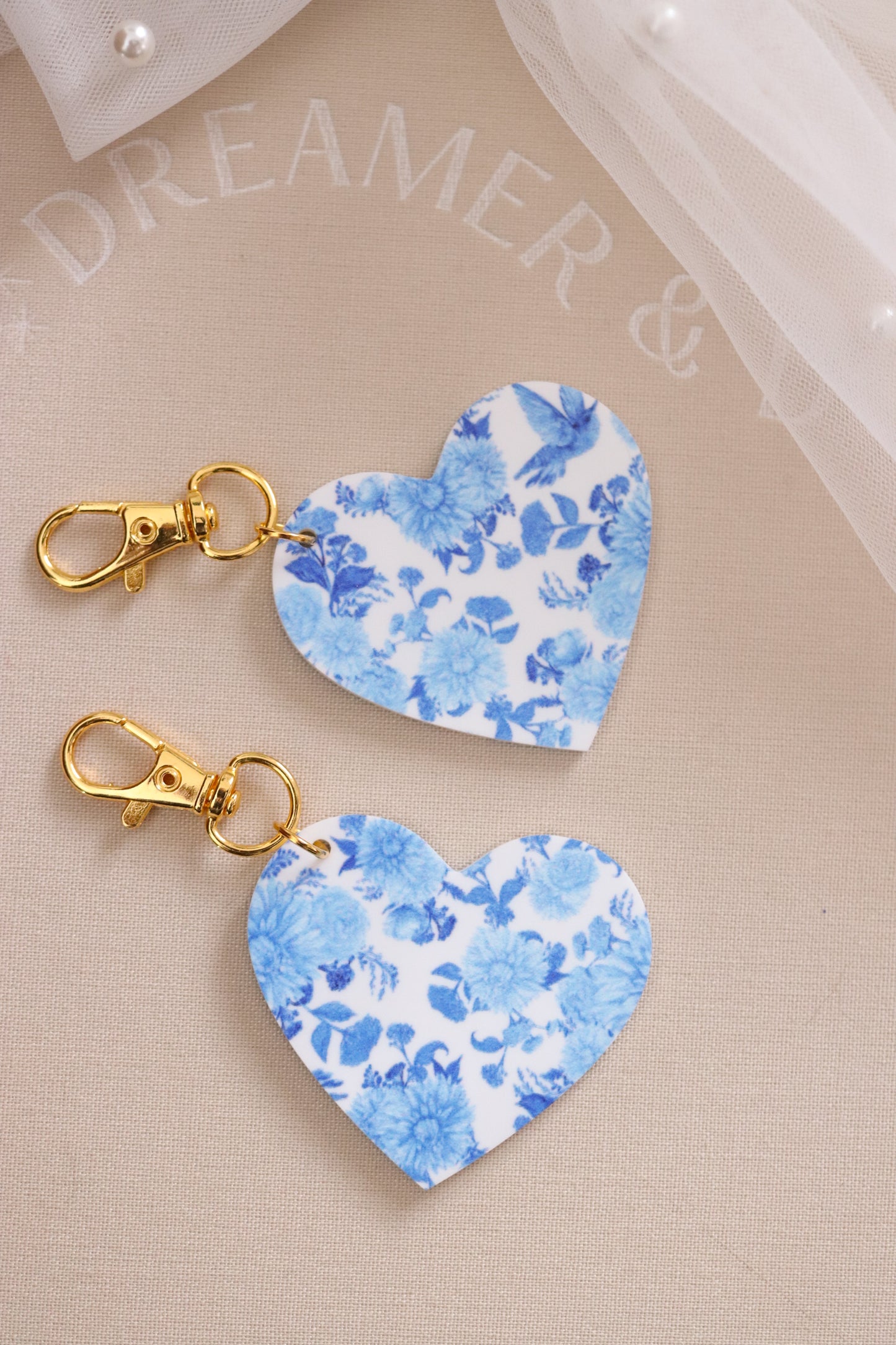 BLUE & WHITE HEART BAG CHARM/ KEYCHAIN