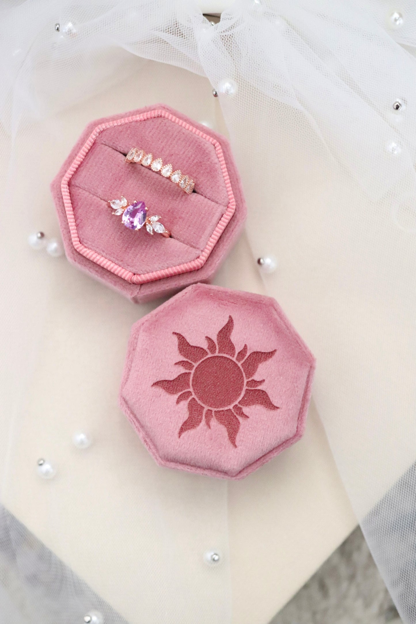 GLEAM & GLOW RING BOX