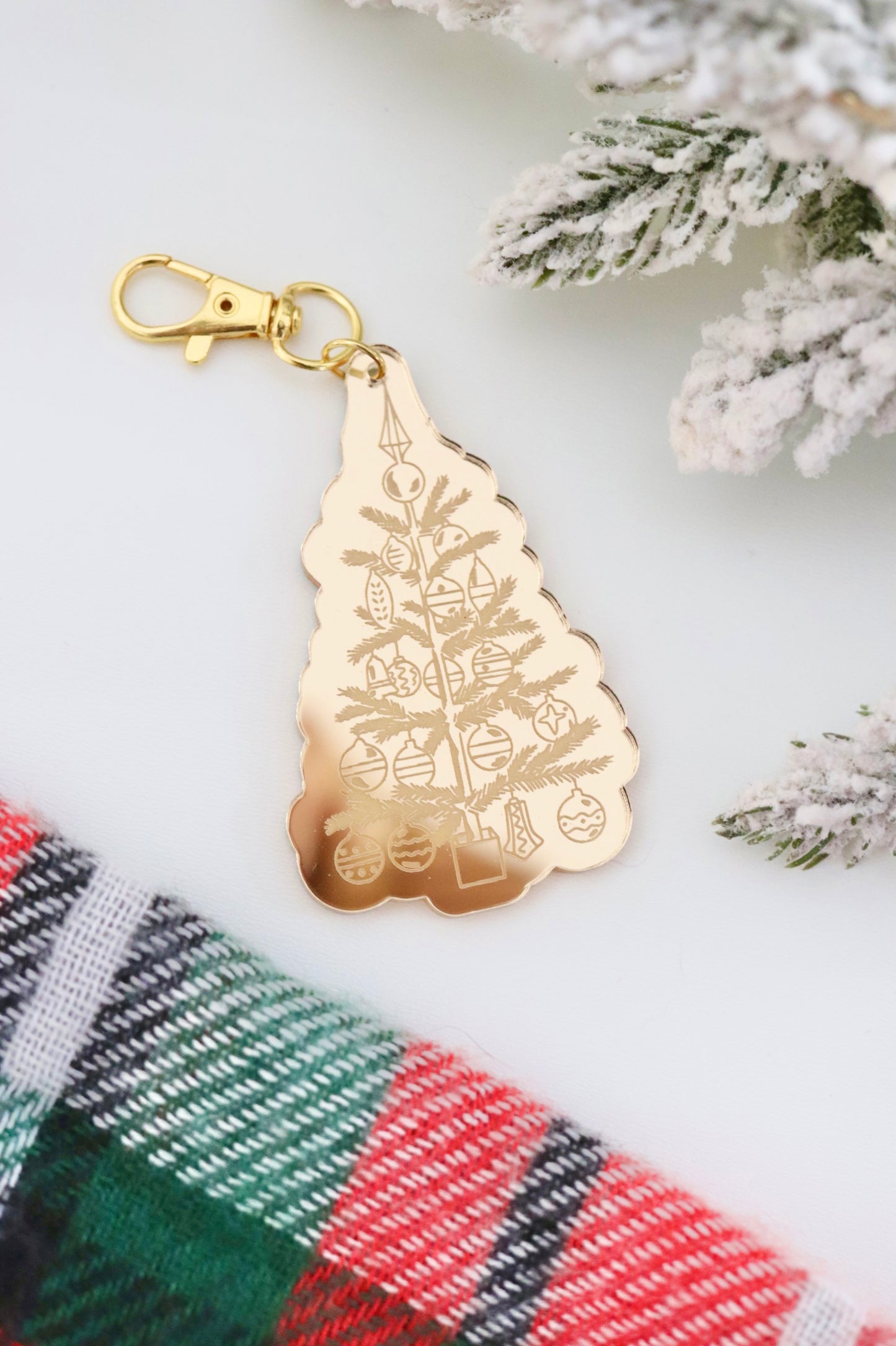 GOLD HOLIDAY BAG CHARMS/ KEYCHAINS