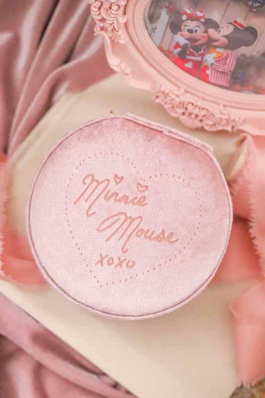 SIGNATURE JEWELRY CASE