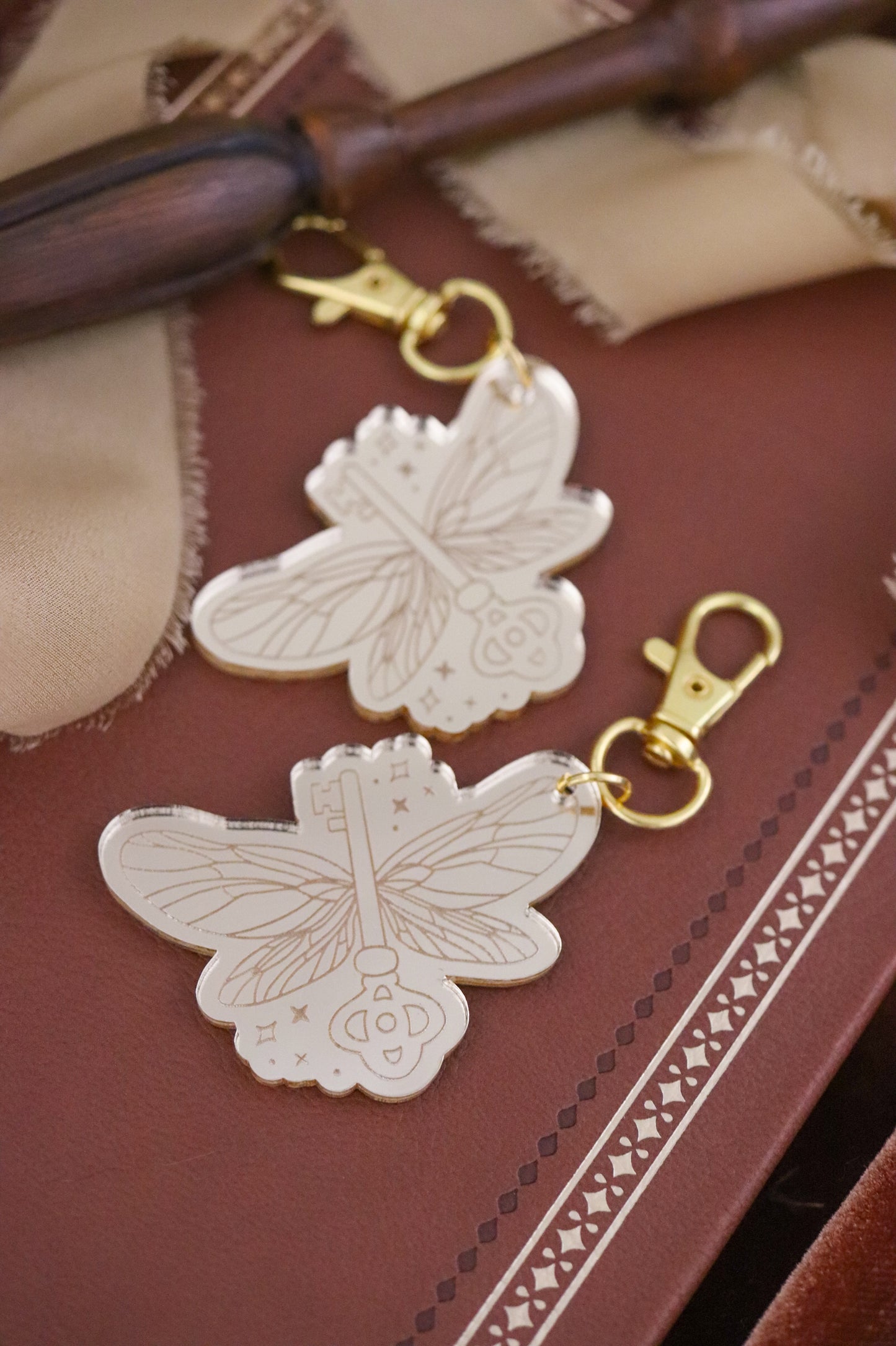 MAGICAL KEY BAG CHARM/KEYCHAIN