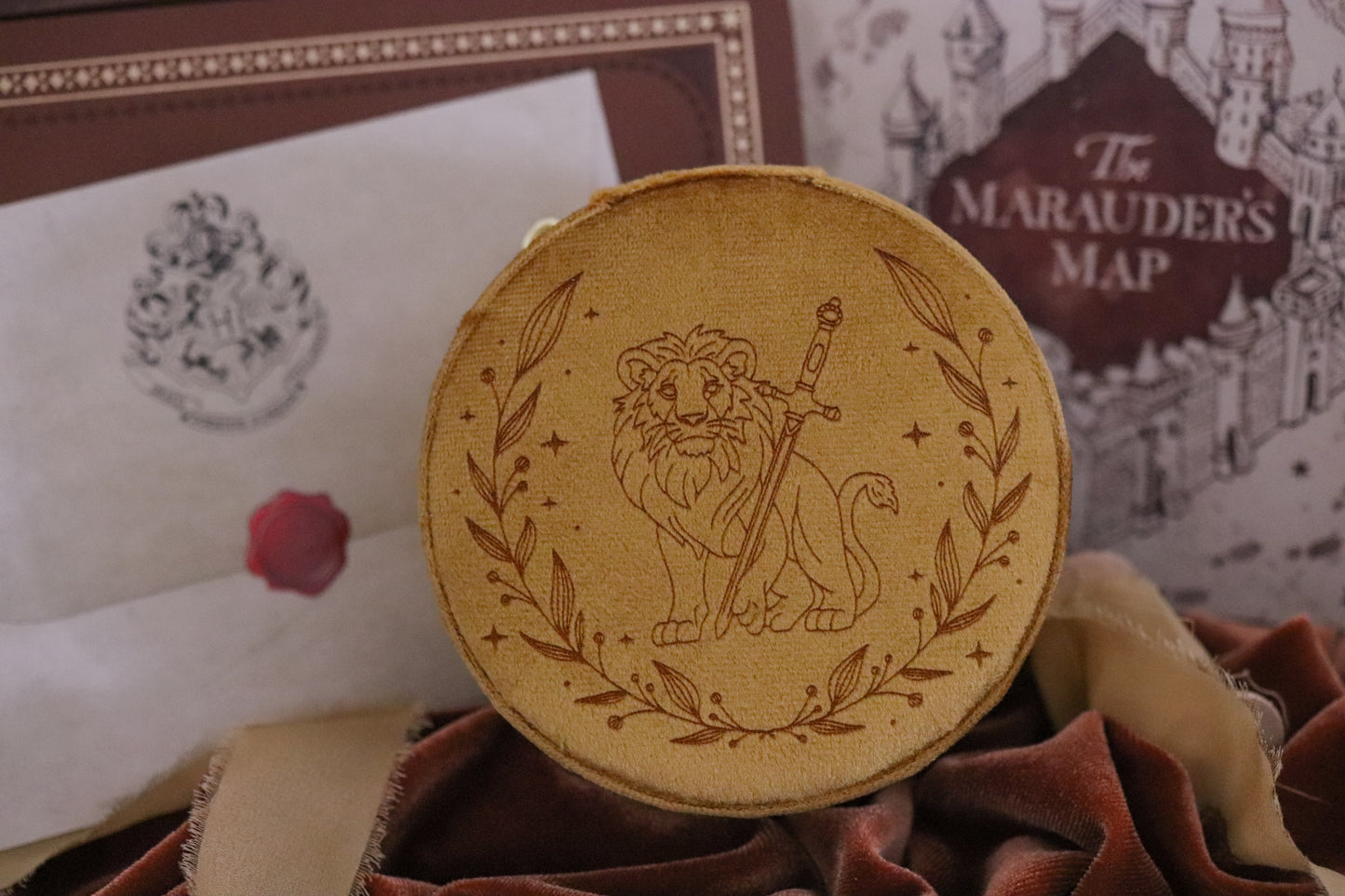 HOUSE OF COURAGE JEWELRY CASE