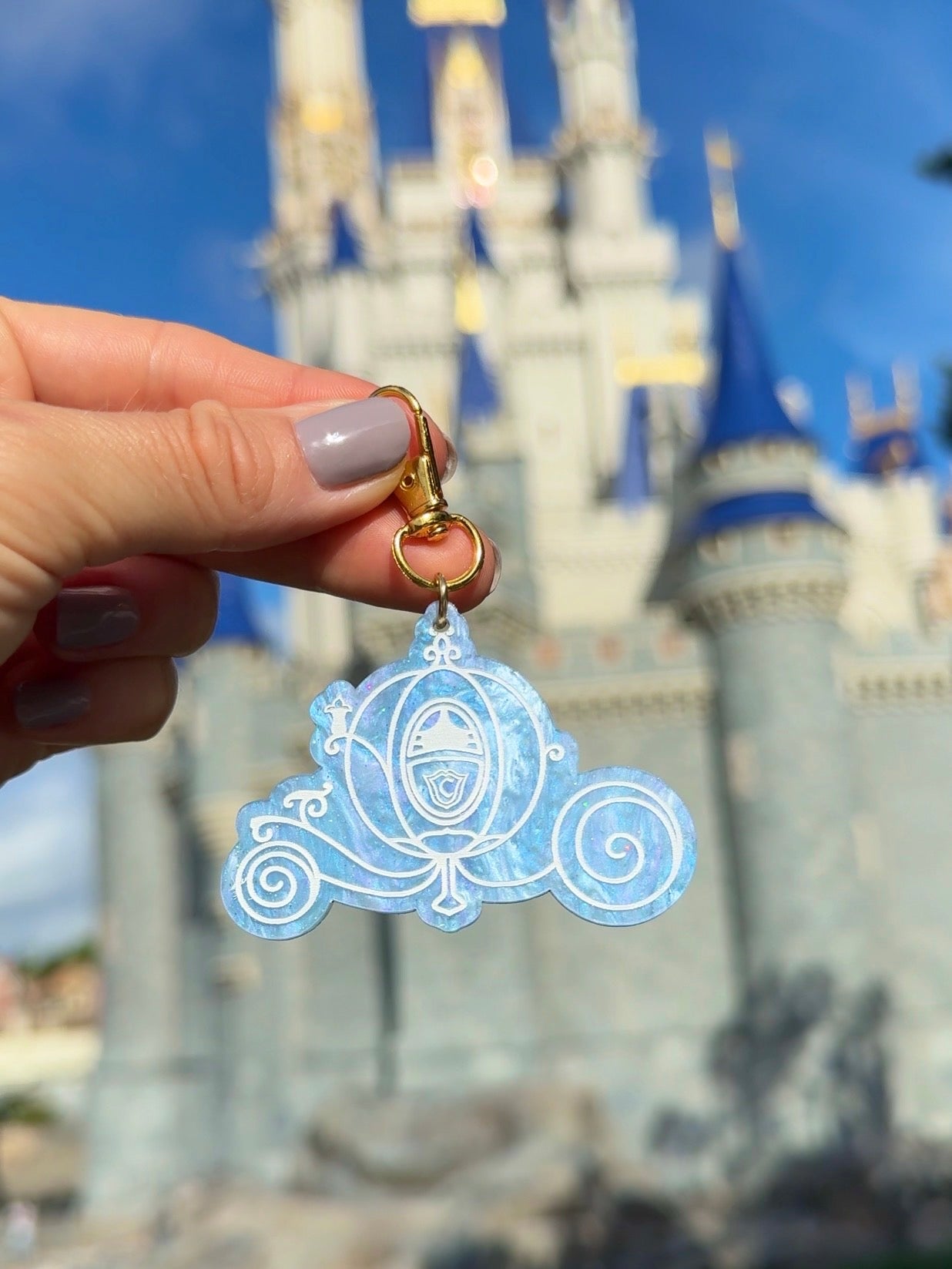 CARRIAGE BAG CHARM/ KEYCHAIN
