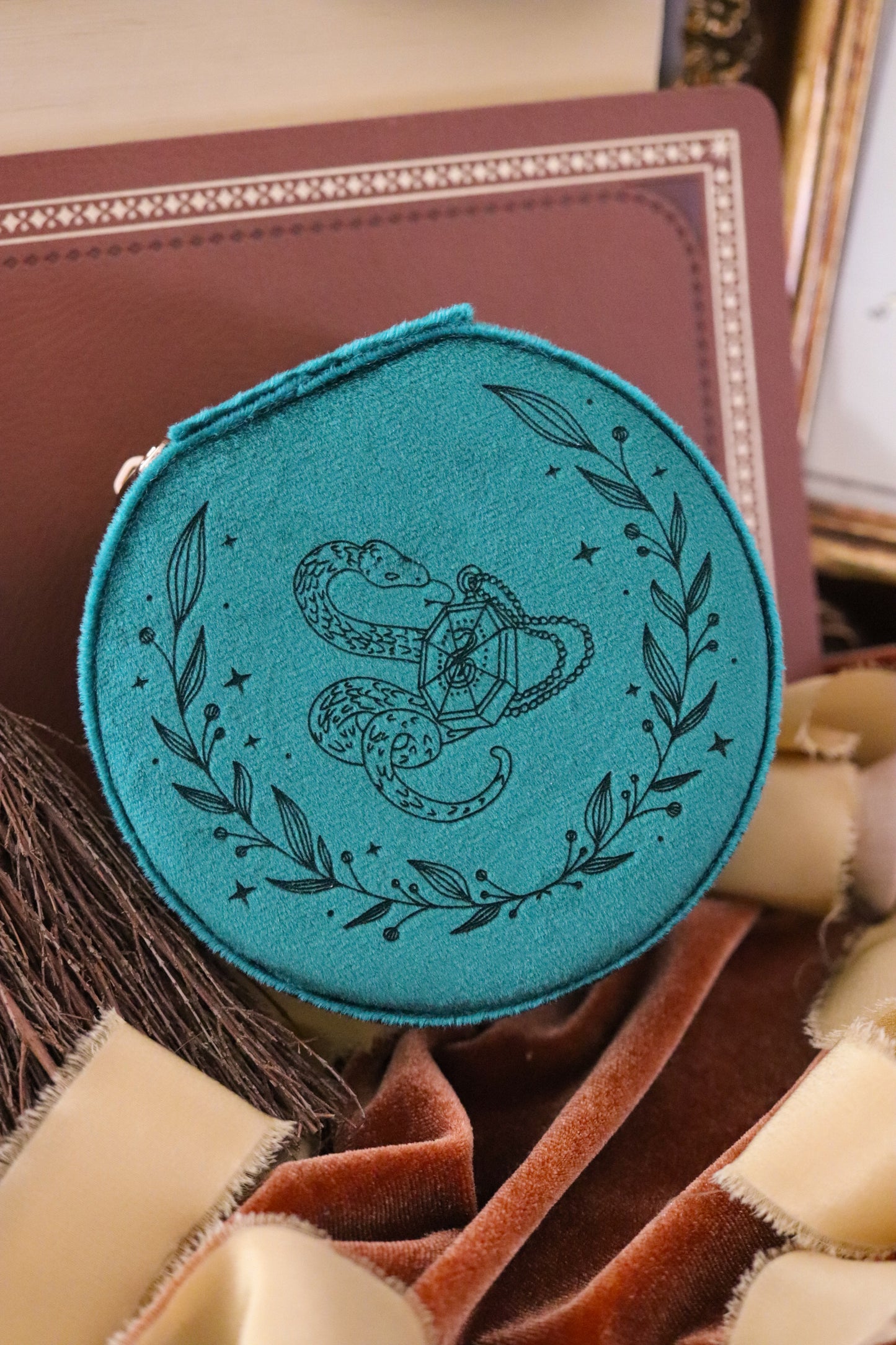 HOUSE OF AMBITION JEWELRY CASE