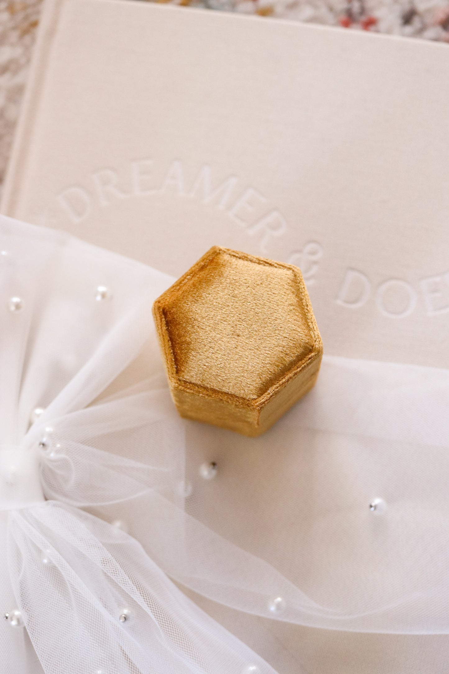 MINI GOLD RING BOX