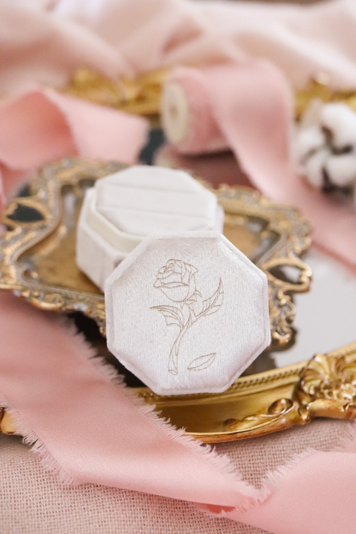 ENCHANTED ROSE RING BOX