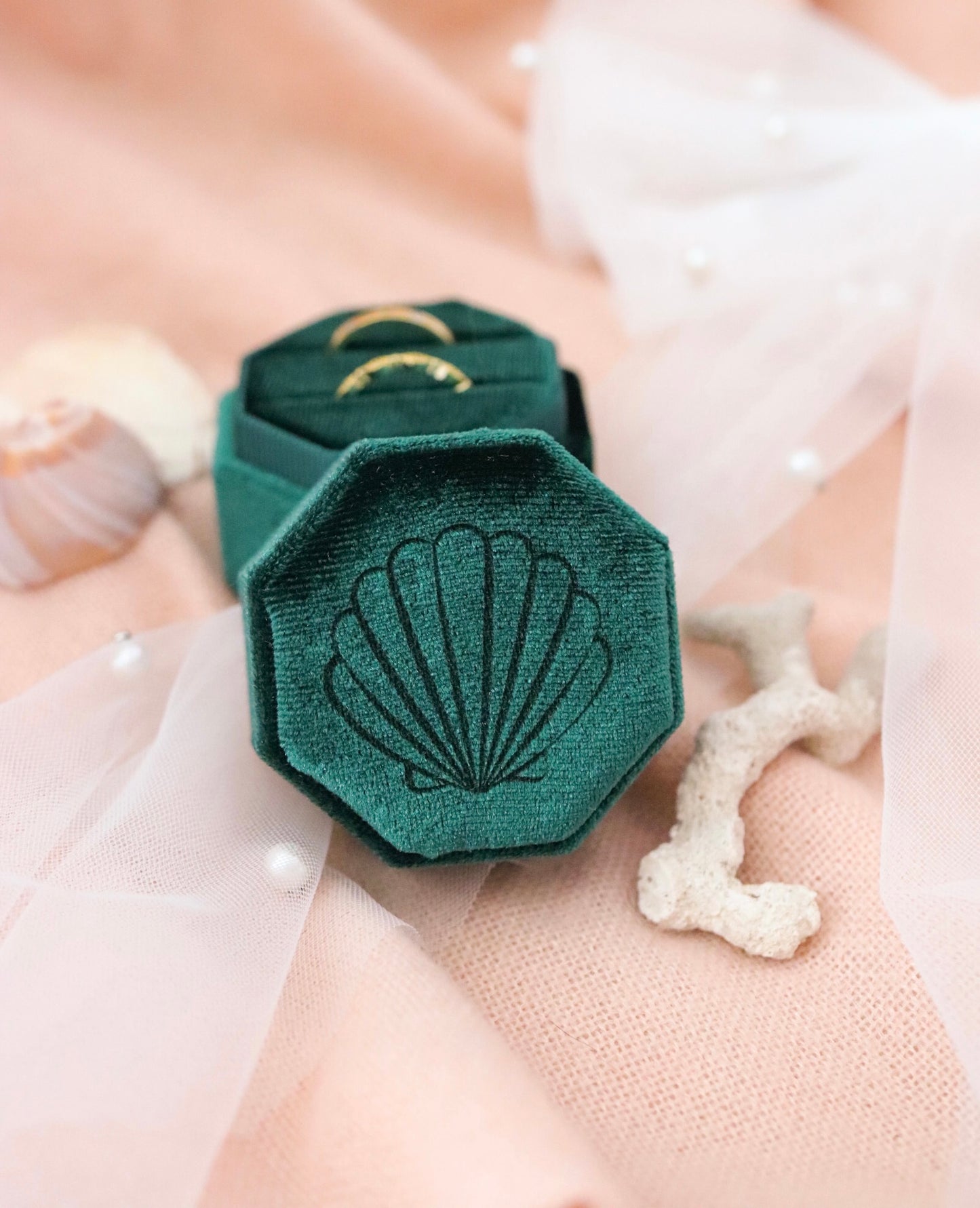 MERMAID SHELL RING BOX