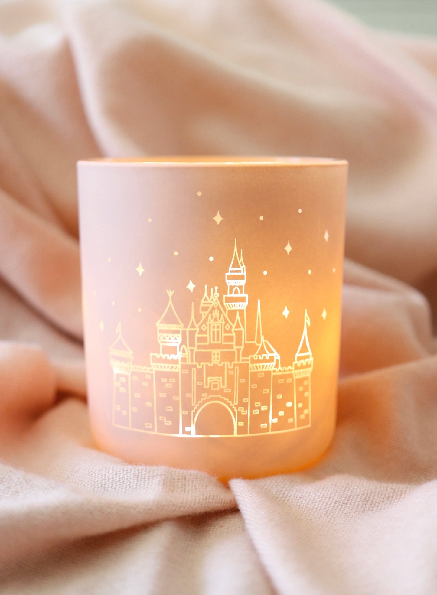 BRIAR ROSE CASTLE MATTE JAR
