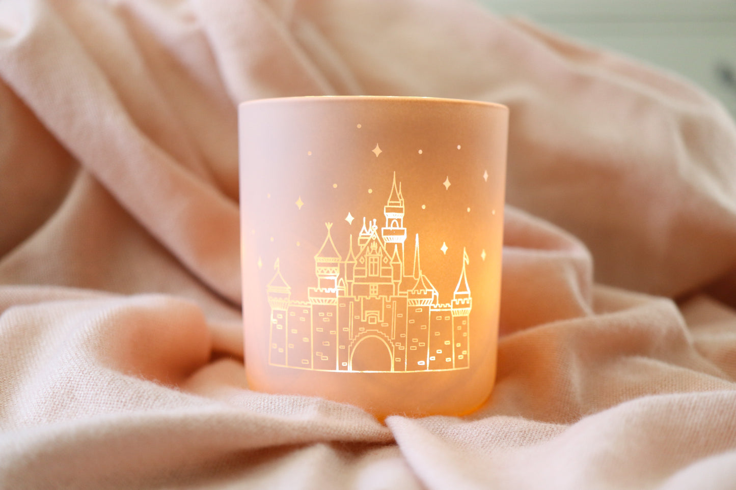 BRIAR ROSE CASTLE MATTE JAR