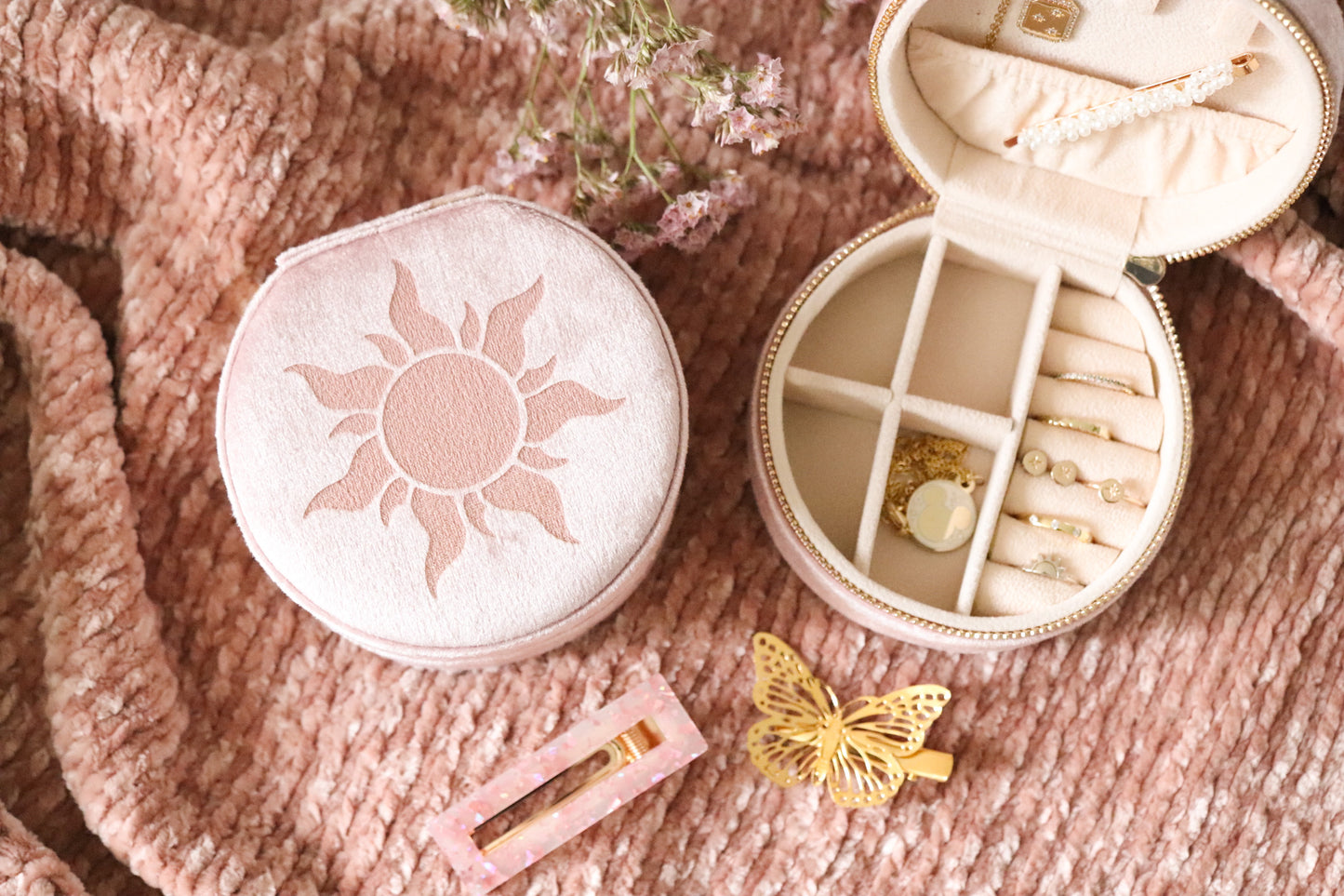 GLEAM & GLOW JEWELRY CASE