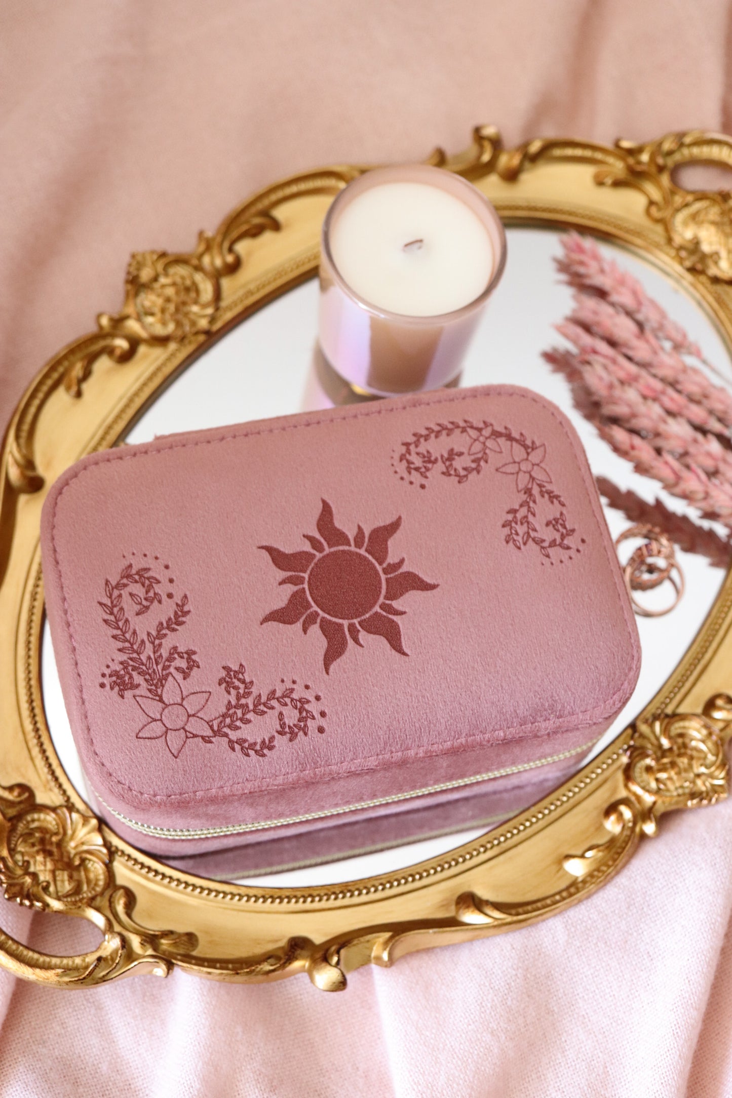GLEAM & GLOW SUEDE JEWELRY CASE