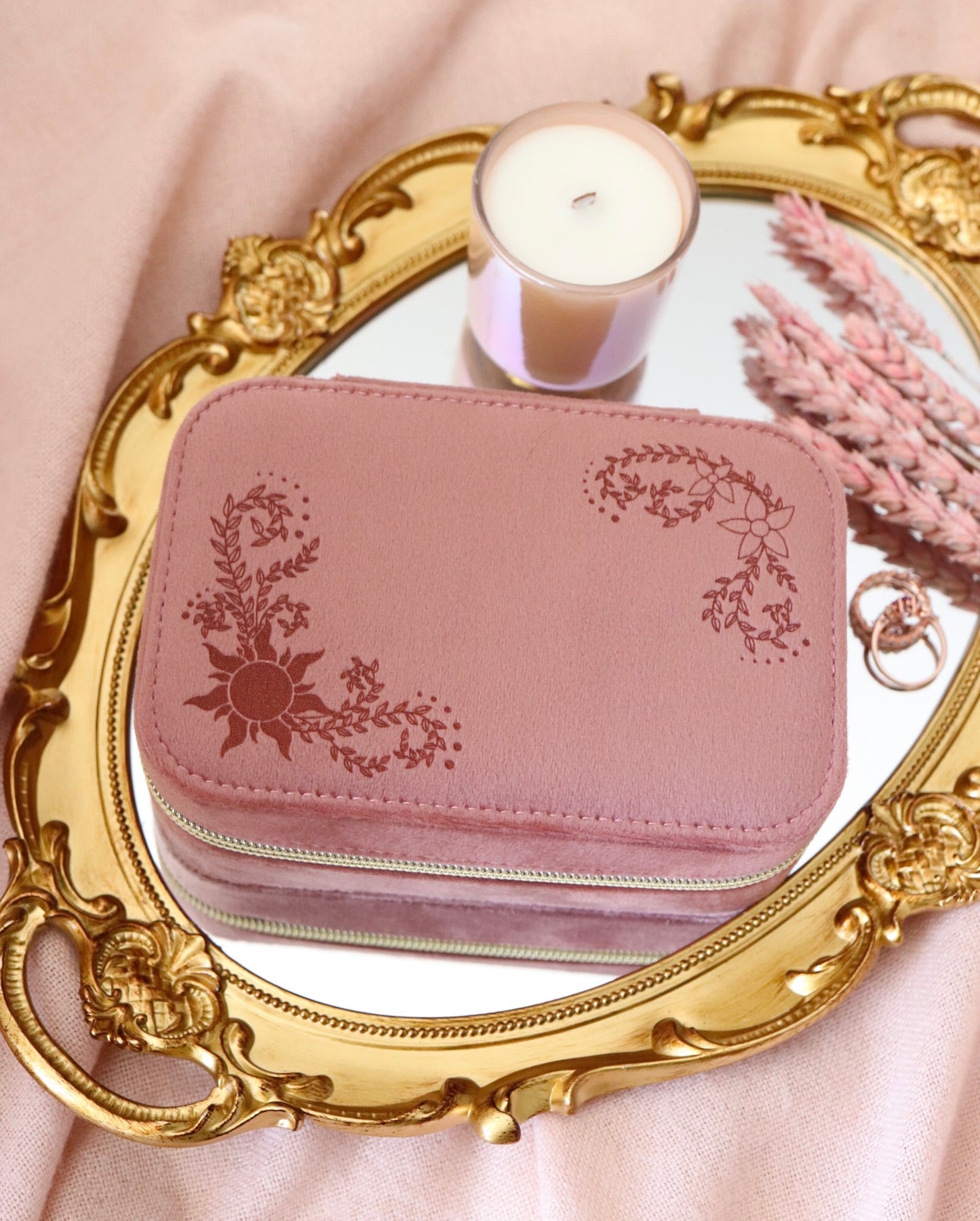 GLEAM & GLOW SUEDE JEWELRY CASE