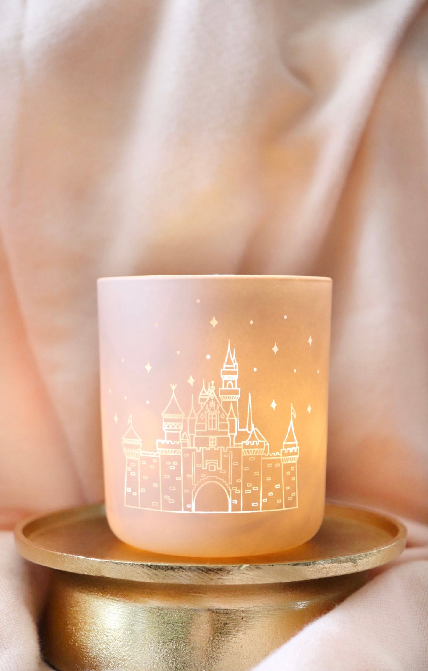 BRIAR ROSE CASTLE MATTE JAR