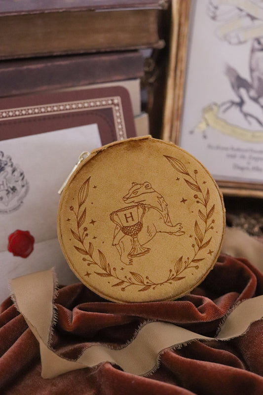 HOUSE OF LOYALTY JEWELRY CASE