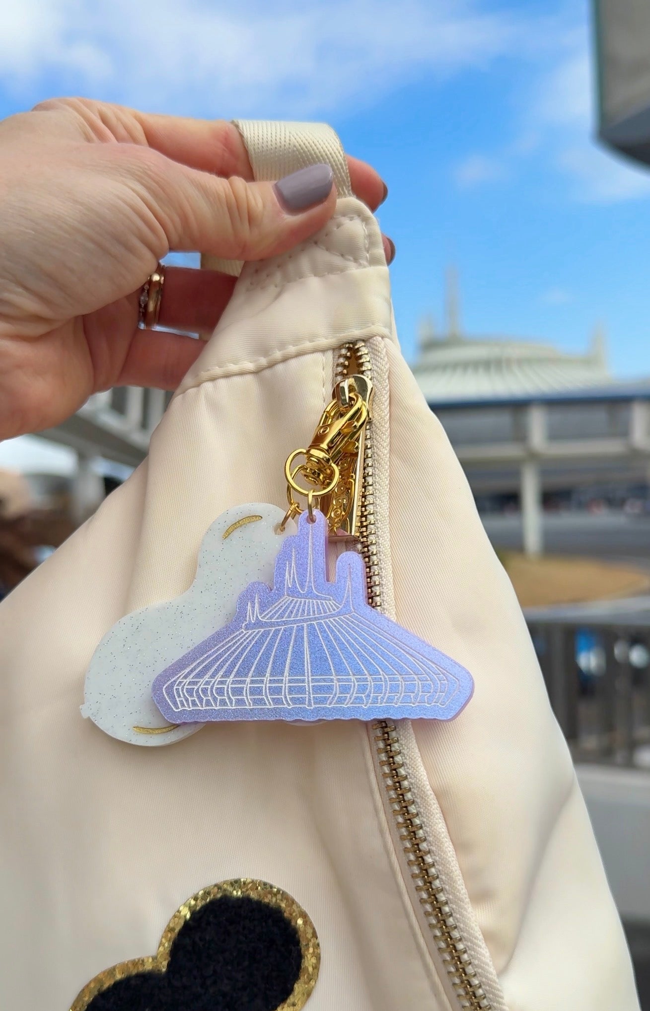 SPACE COASTER BAG CHARM/ KEYCHAIN