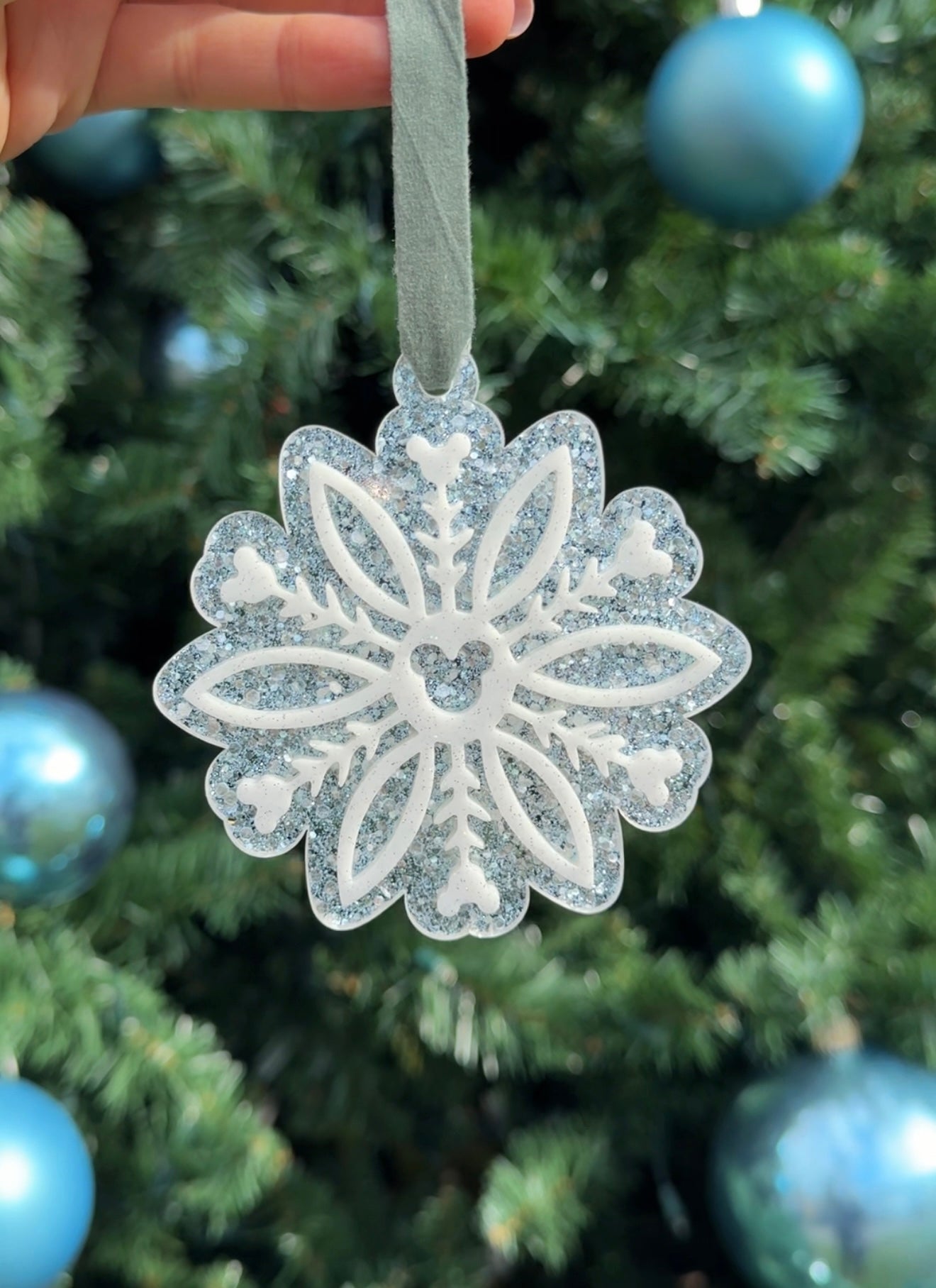 COZY MOUSE SNOWFLAKE ORNAMENT