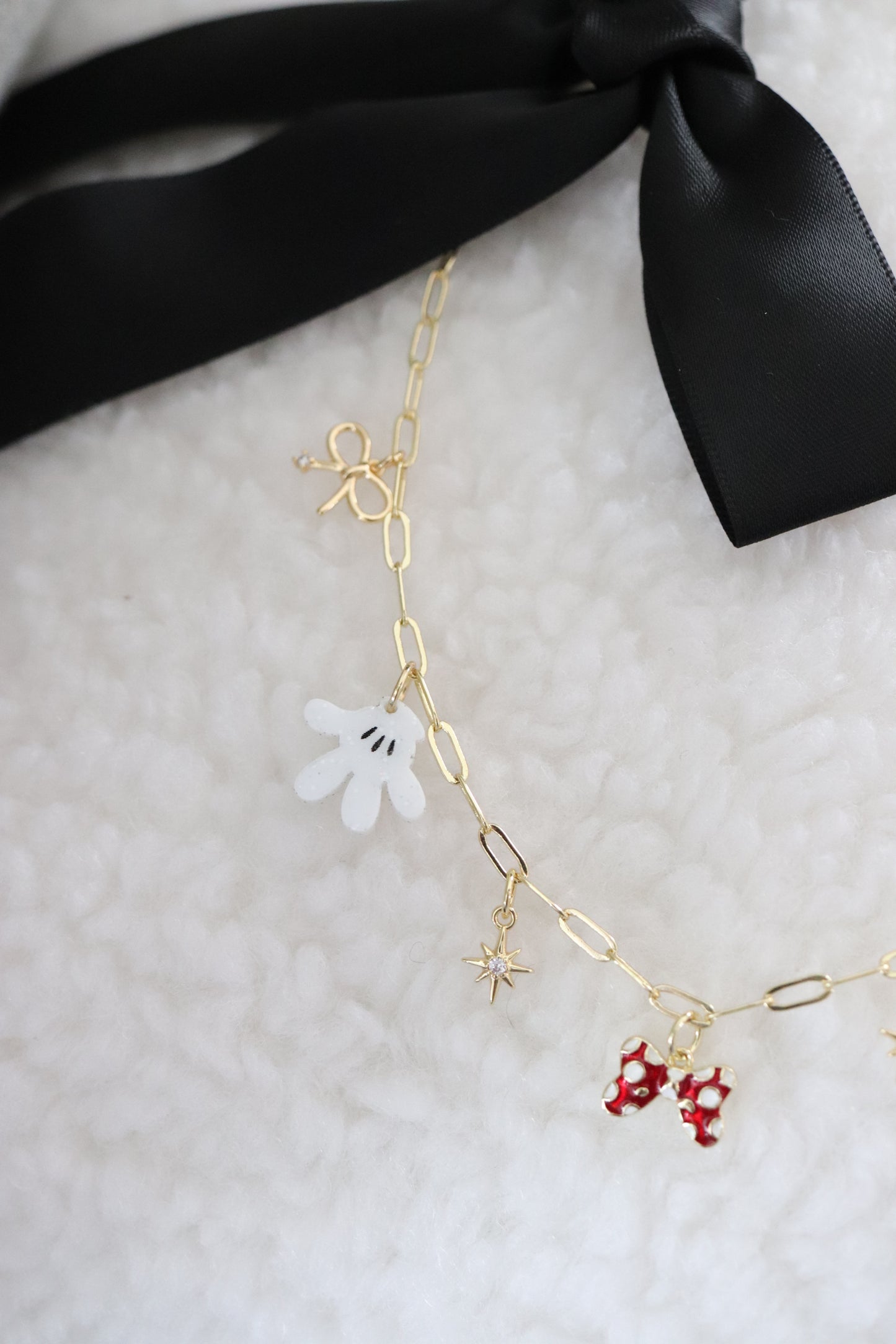 CLASSIC MOUSE MINI CHARM NECKLACE