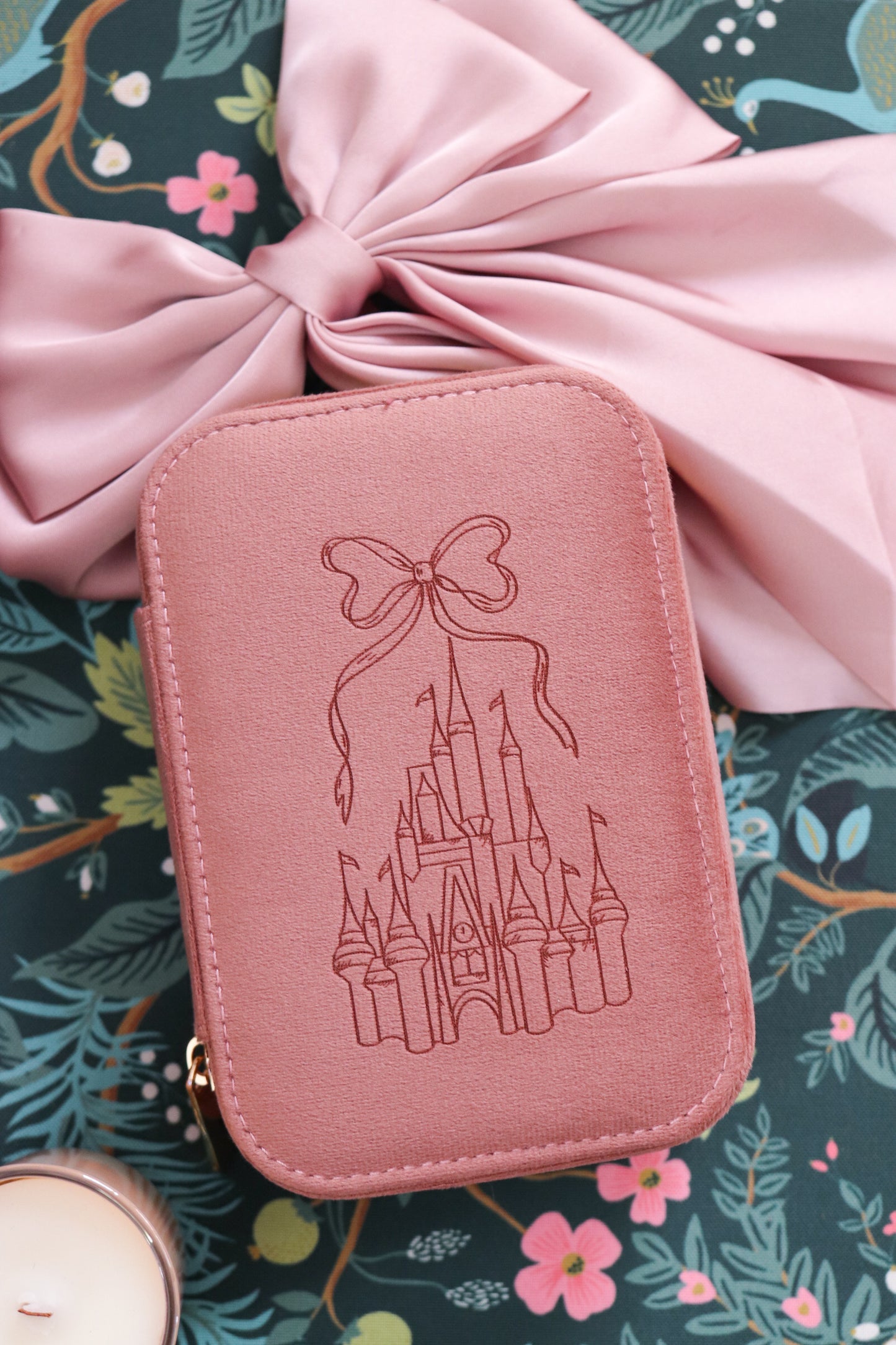 CASTLE BOW RECTANGLE JEWELRY CASE