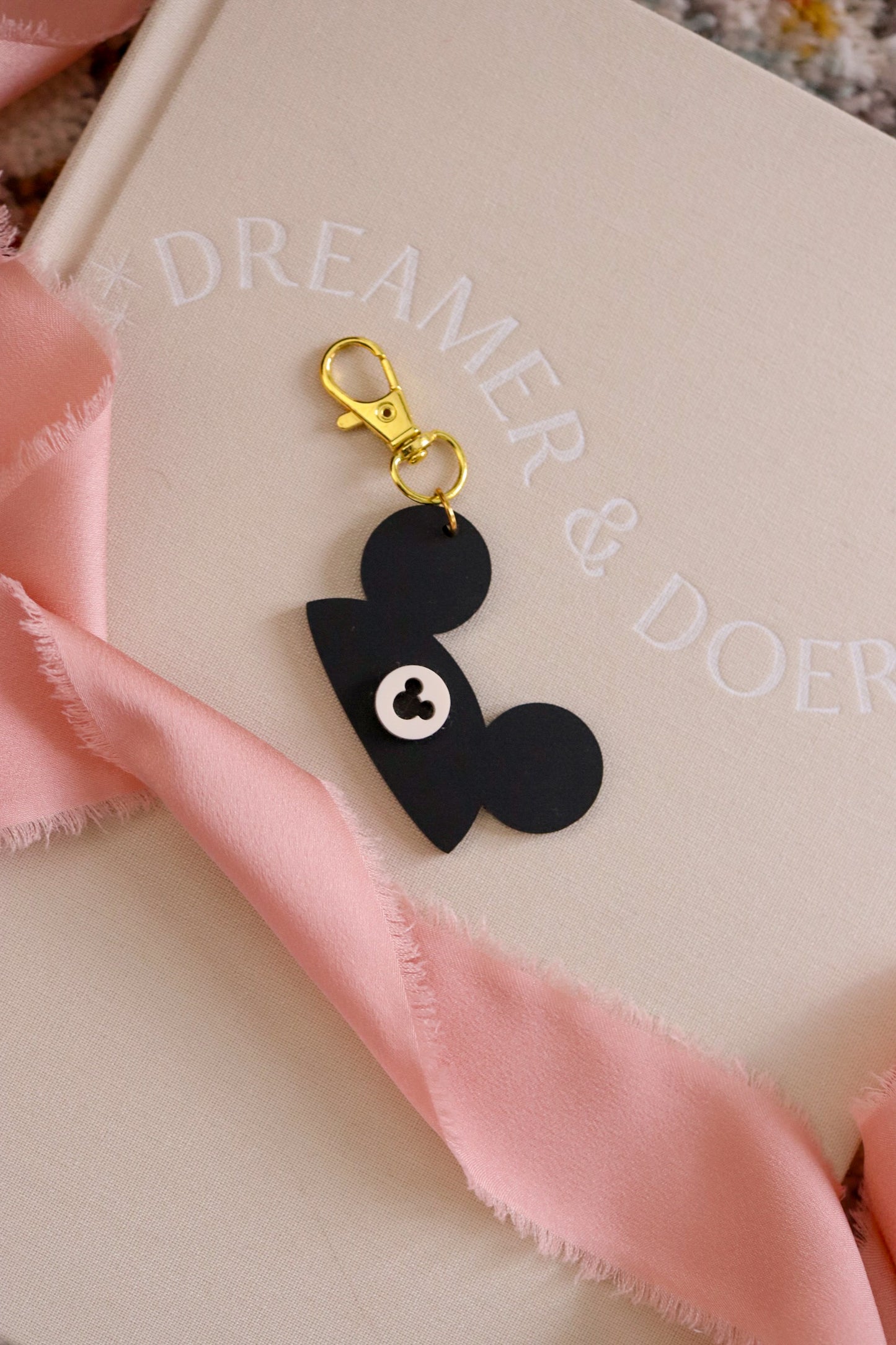 EAR HAT BAG CHARM/ KEYCHAIN