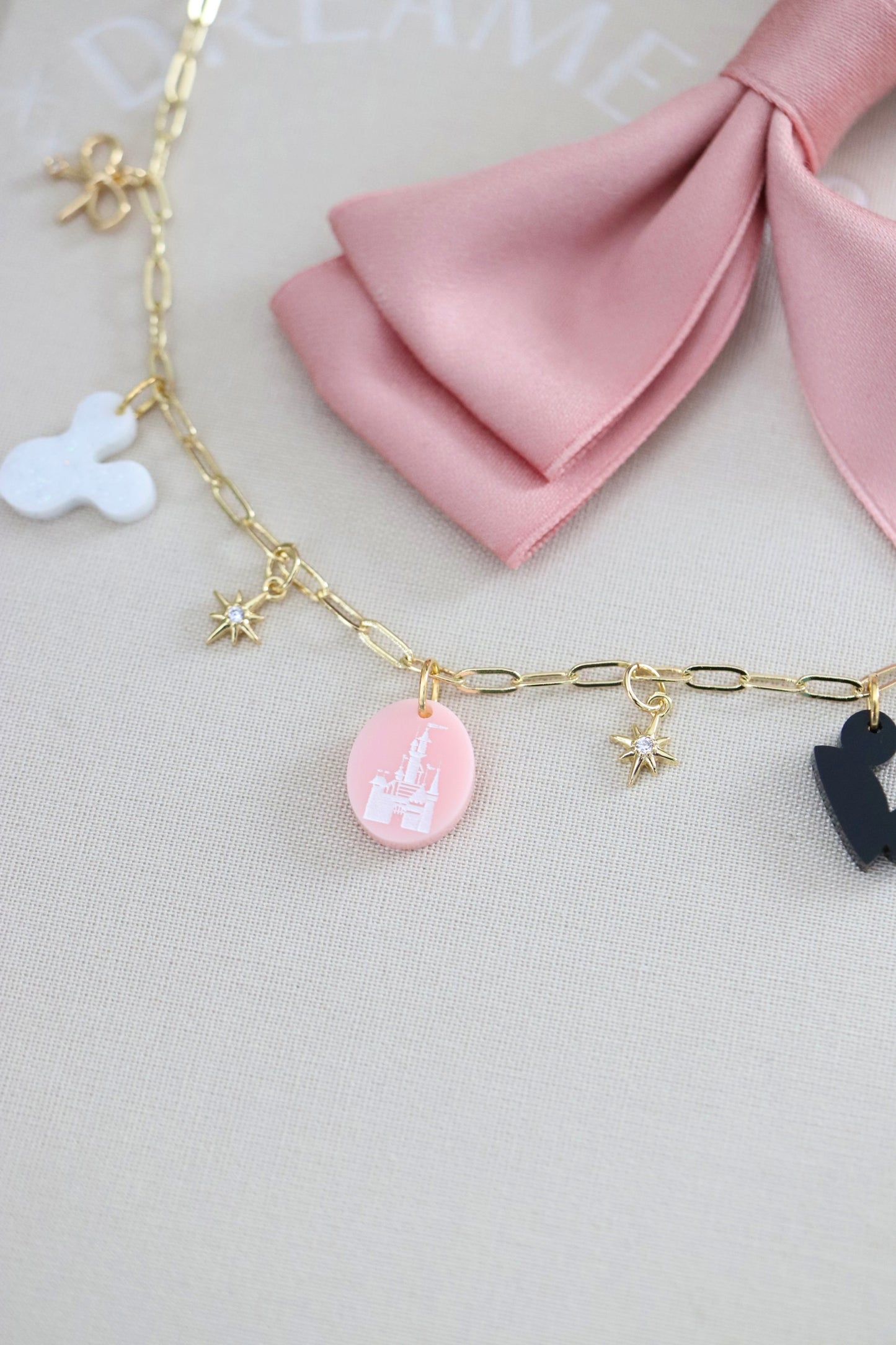 BALLOON PARK MINI CHARM NECKLACE
