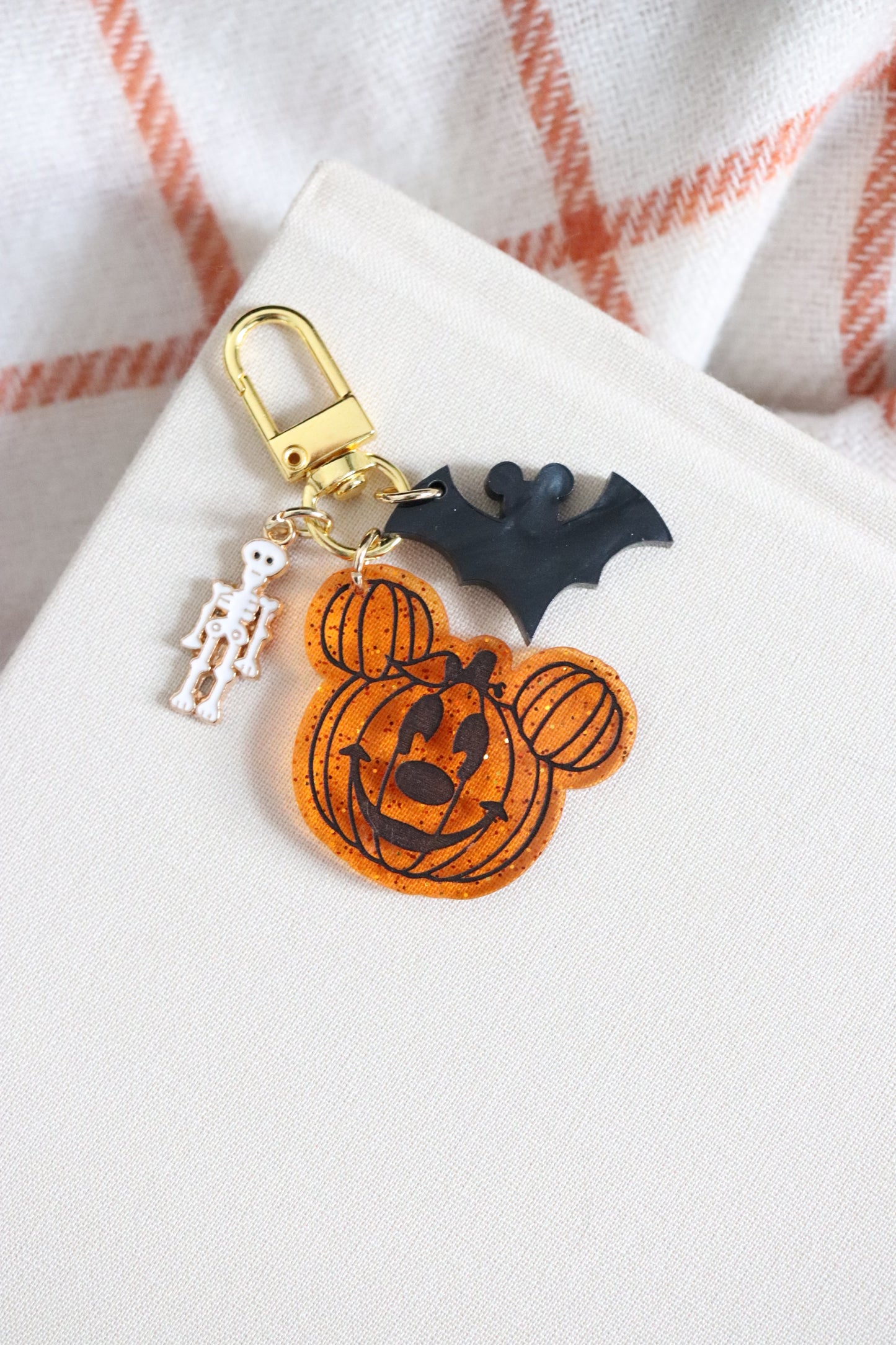 HALLOWEEN MOUSE-O-LANTERN MINI BAG CHARMS/ KEYCHAINS SET