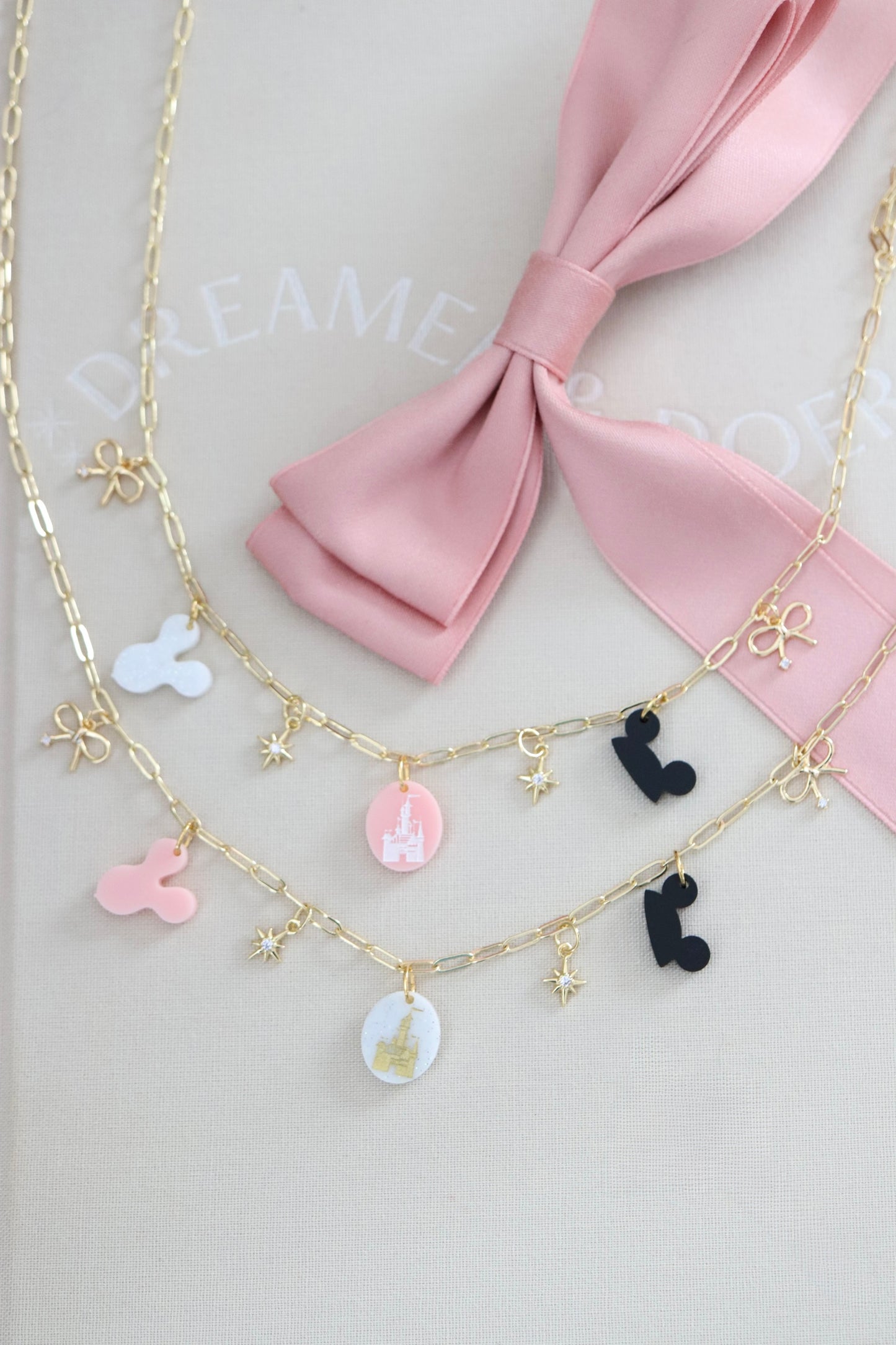 BALLOON PARK MINI CHARM NECKLACE