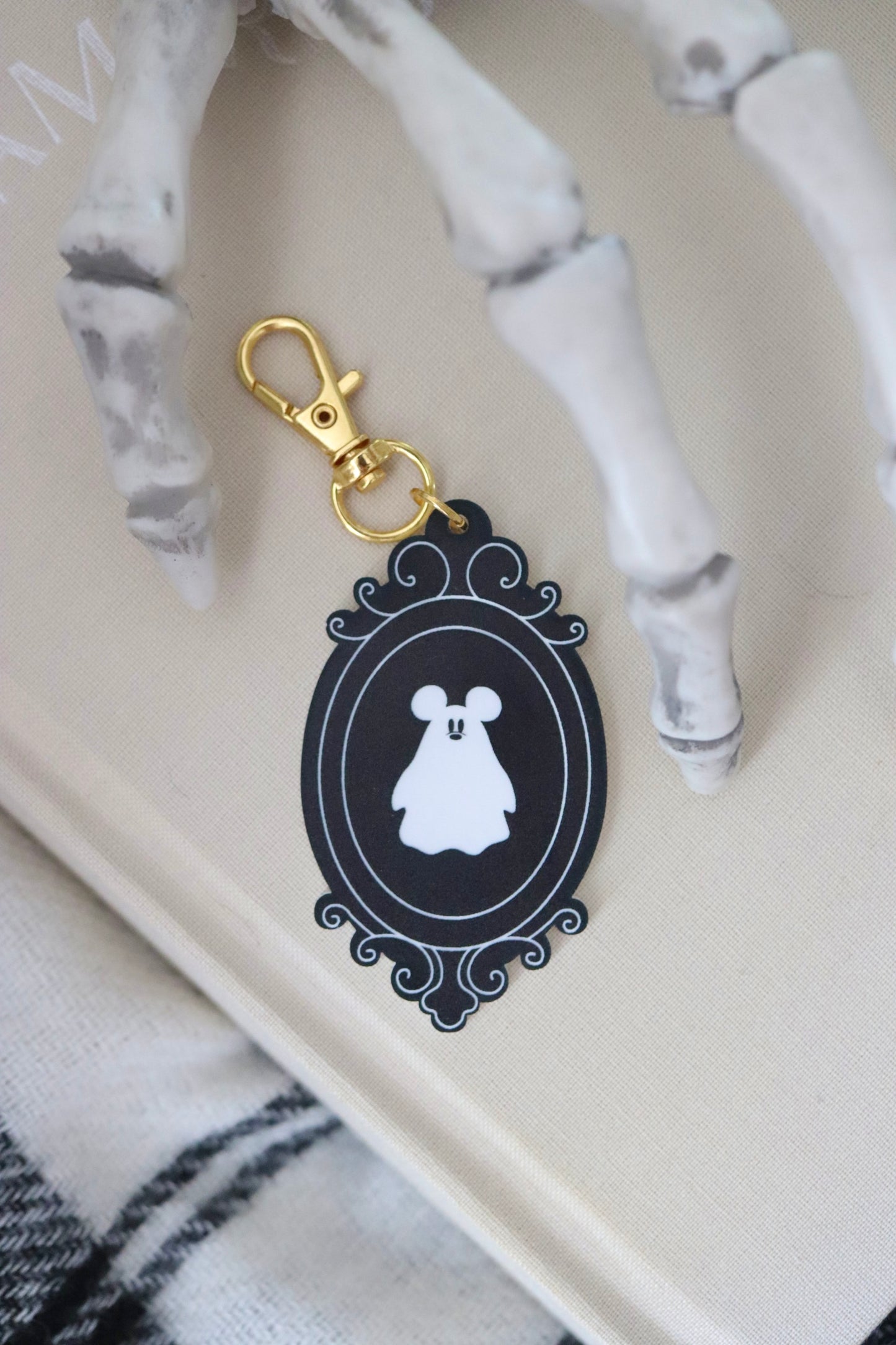 MOUSE GHOST FRAME BAG CHARMS/ KEYCHAINS