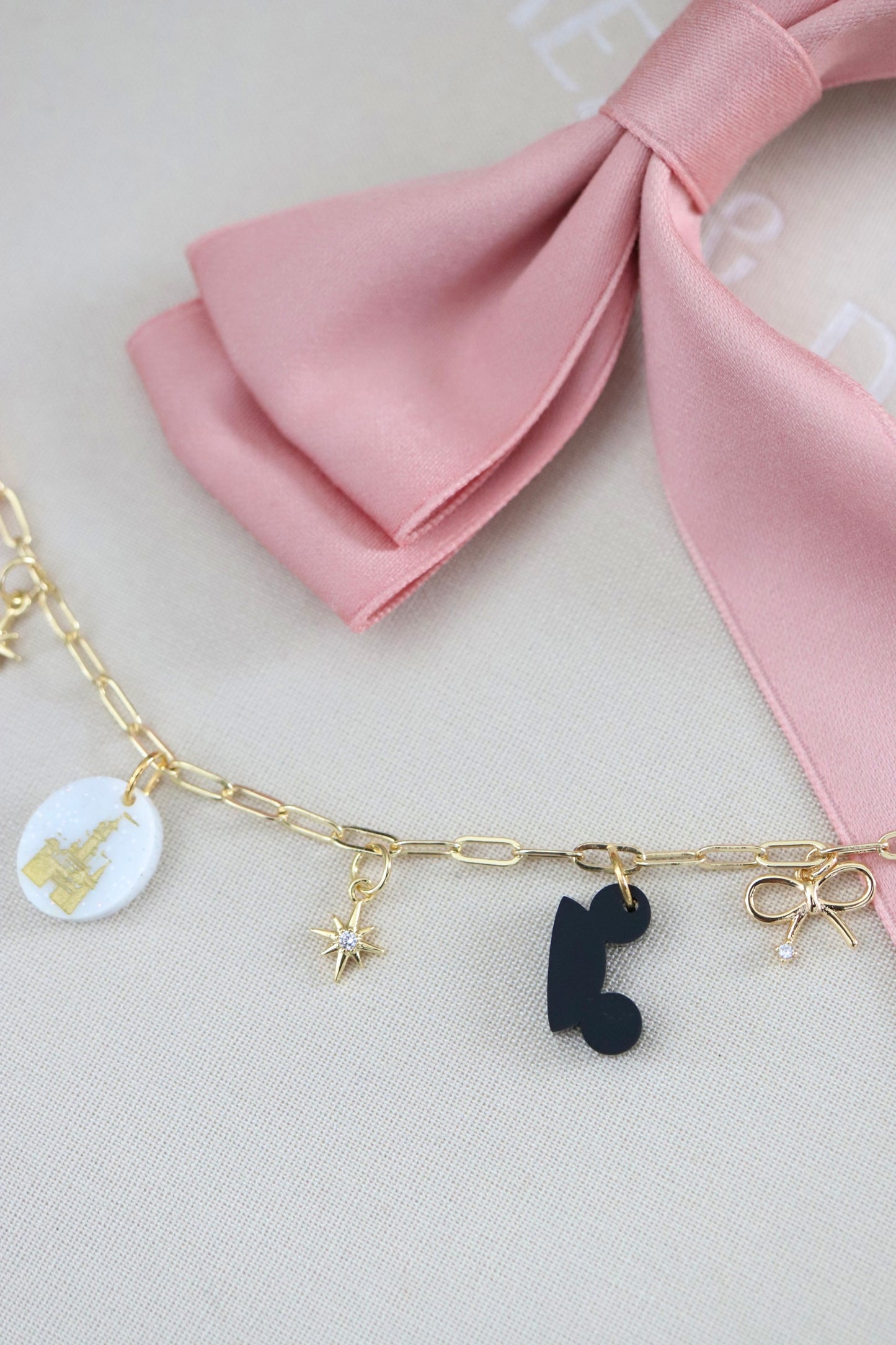 BALLOON PARK MINI CHARM NECKLACE