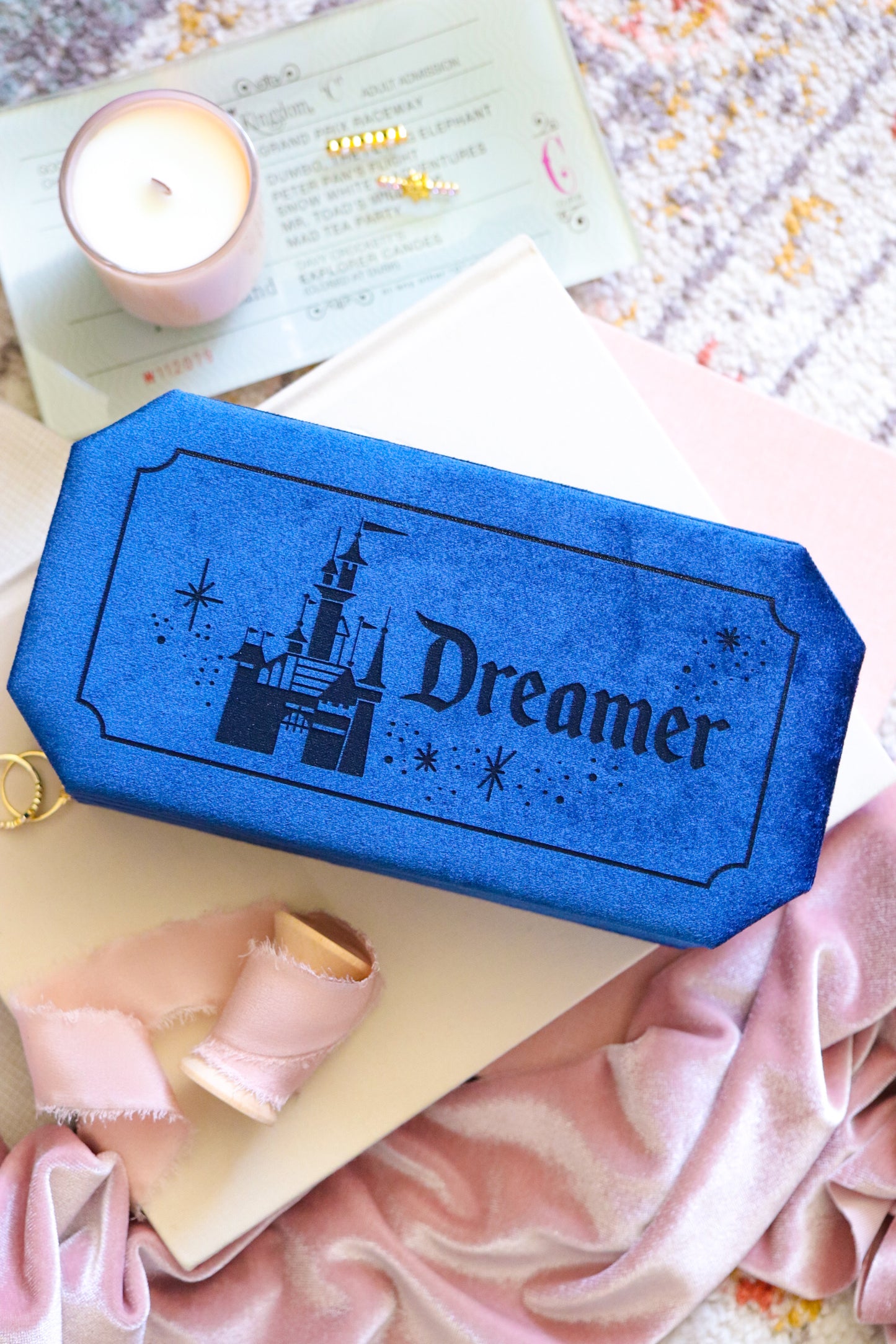 DREAMER VELVET JEWELRY DISPLAY CASE