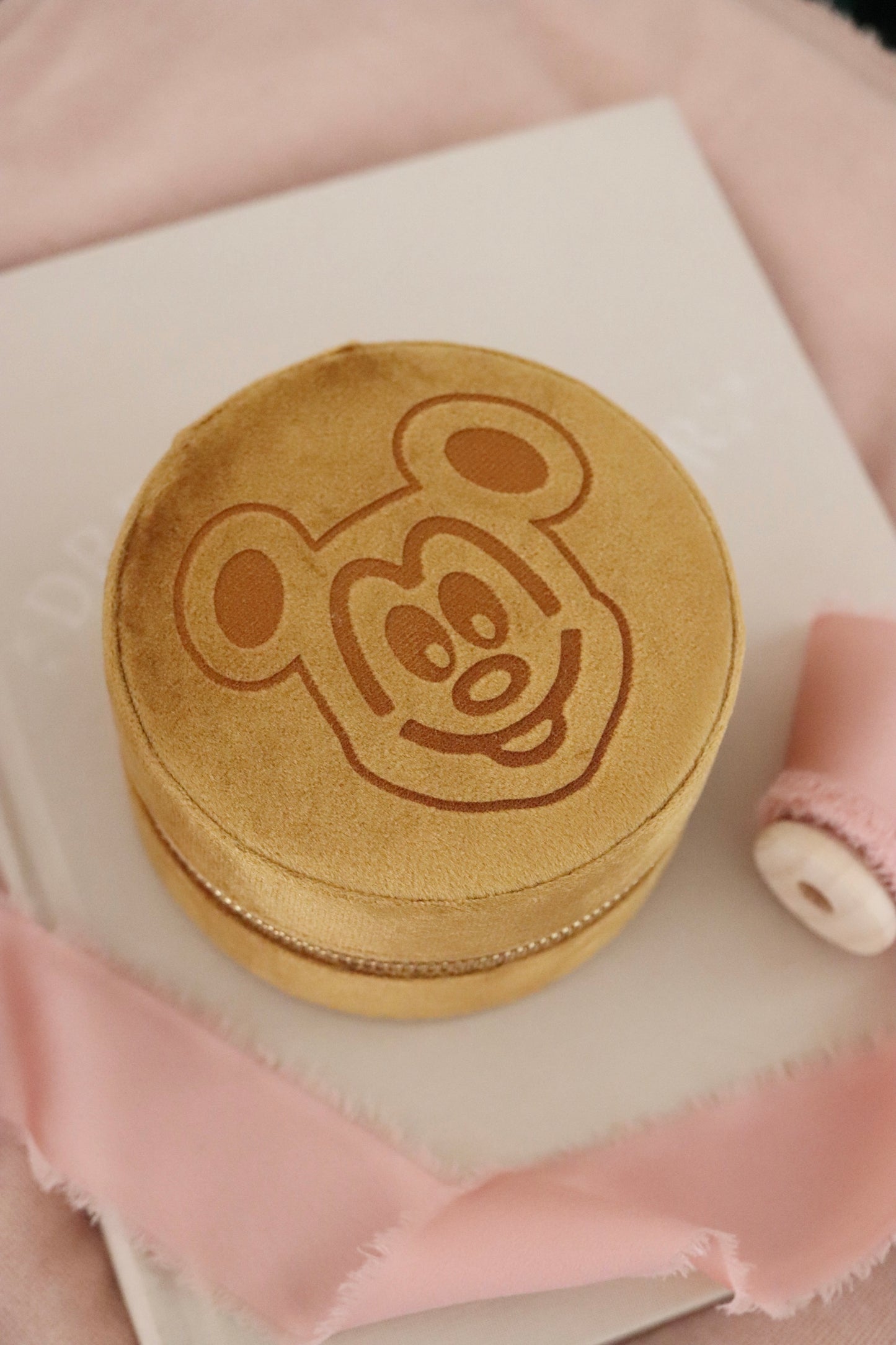 MOUSE WAFFLE JEWELRY CASE