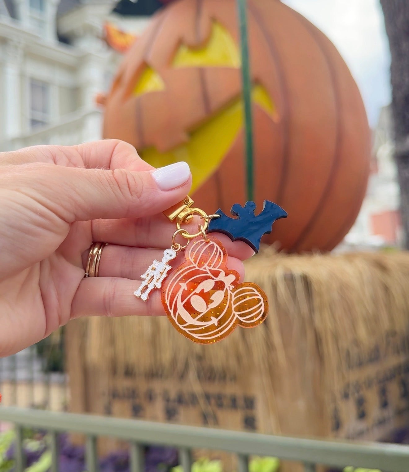 HALLOWEEN MOUSE-O-LANTERN MINI BAG CHARMS/ KEYCHAINS SET