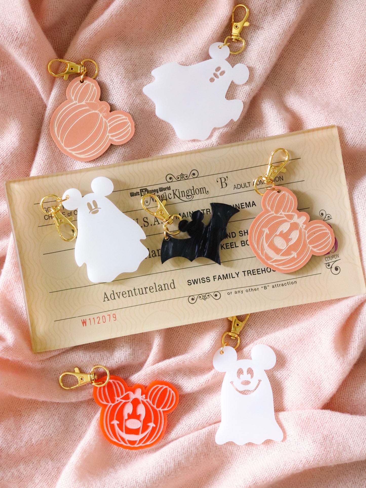 HALLOWEEN/FALL BAG CHARMS/ KEYCHAINS