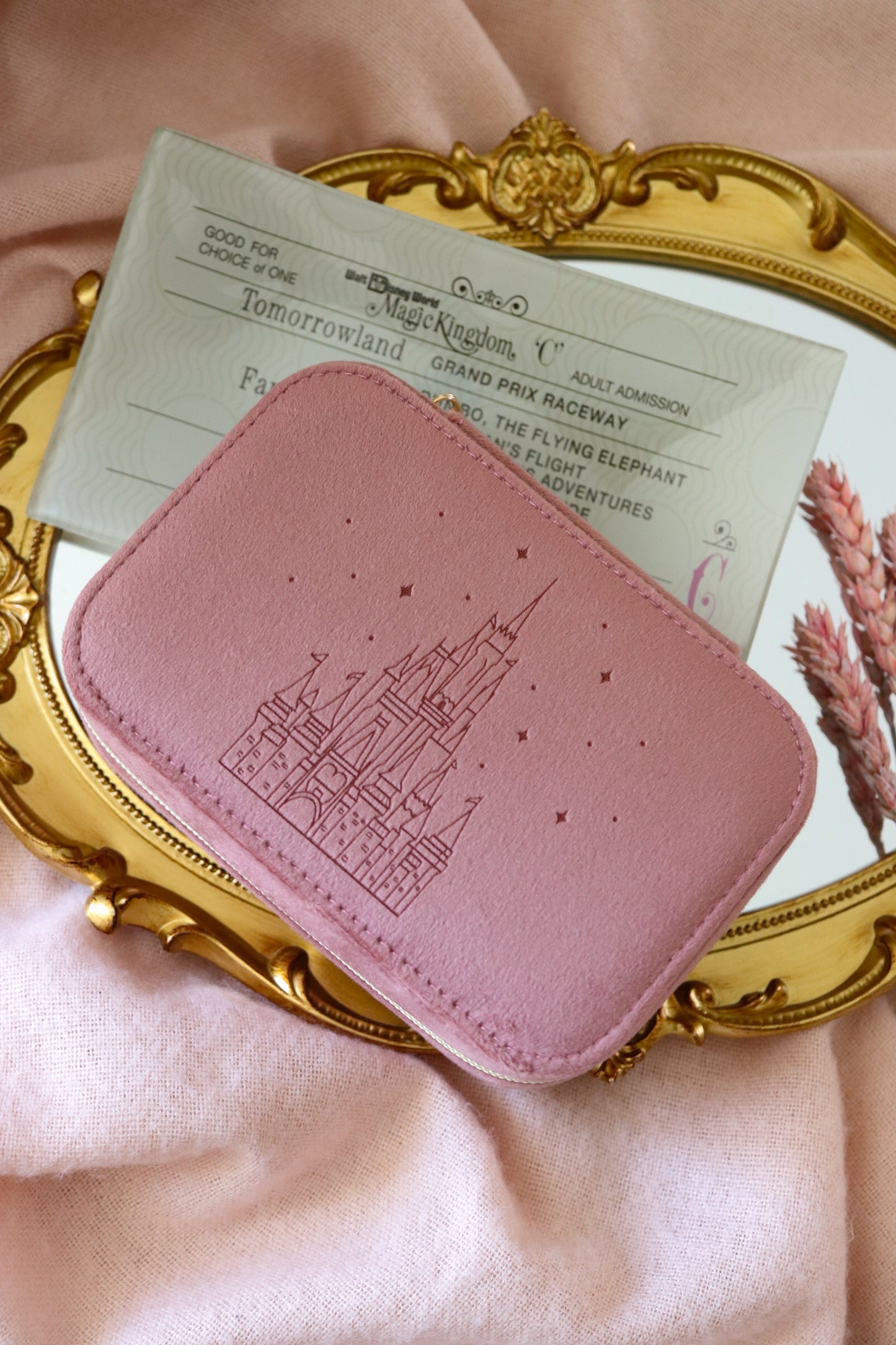 CASTLE SUEDE JEWELRY CASE